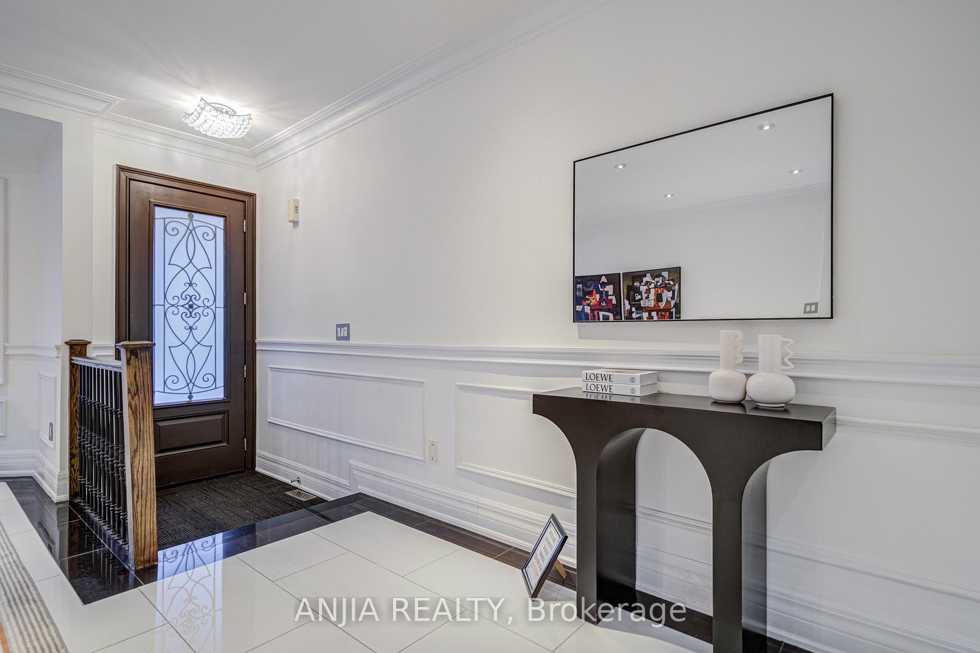 Photo 5 of 23 Annina Crescent, Markham, Village Green-South Unionville — HOMEH
