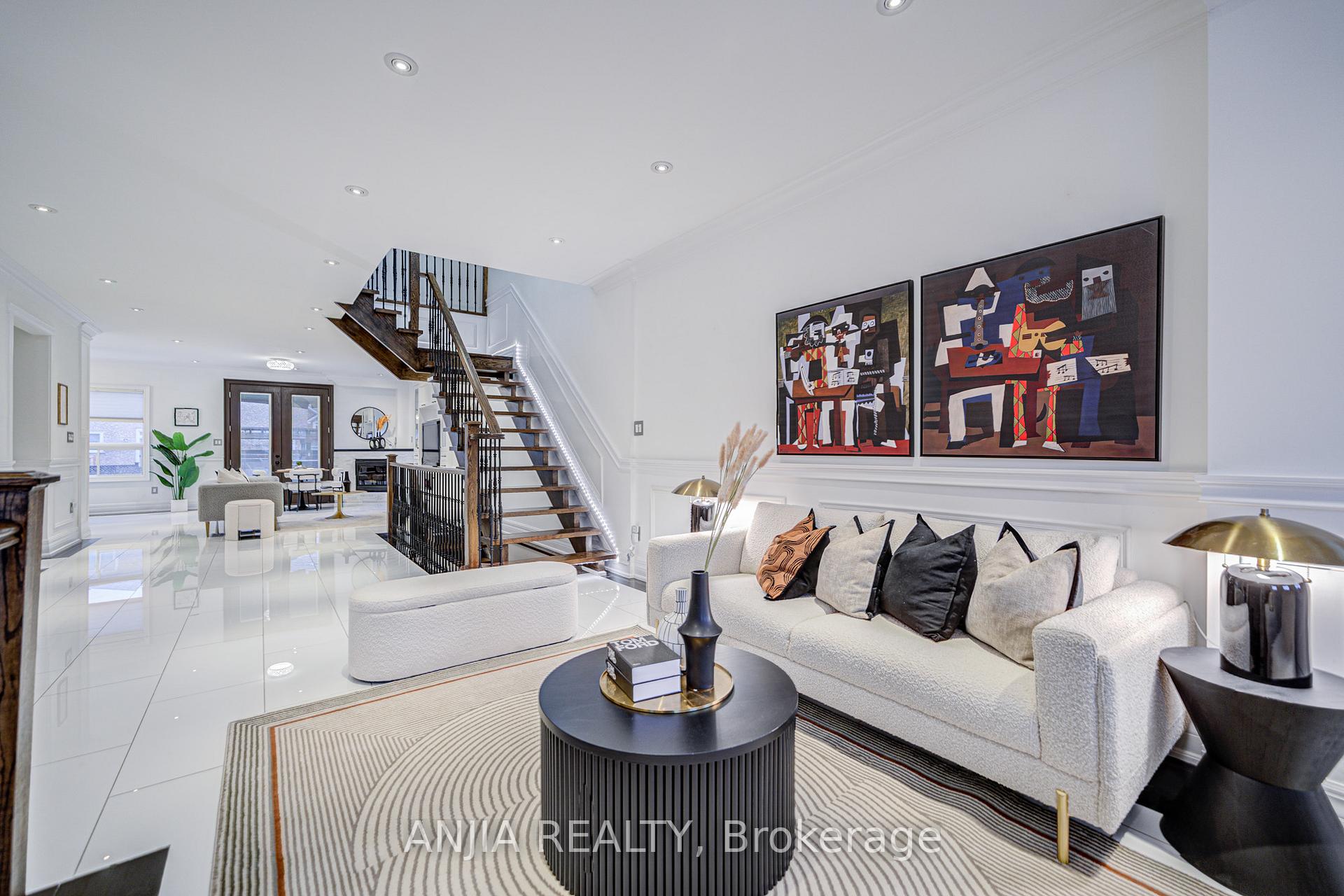 Photo 8 of 23 Annina Crescent, Markham, Village Green-South Unionville — HOMEH