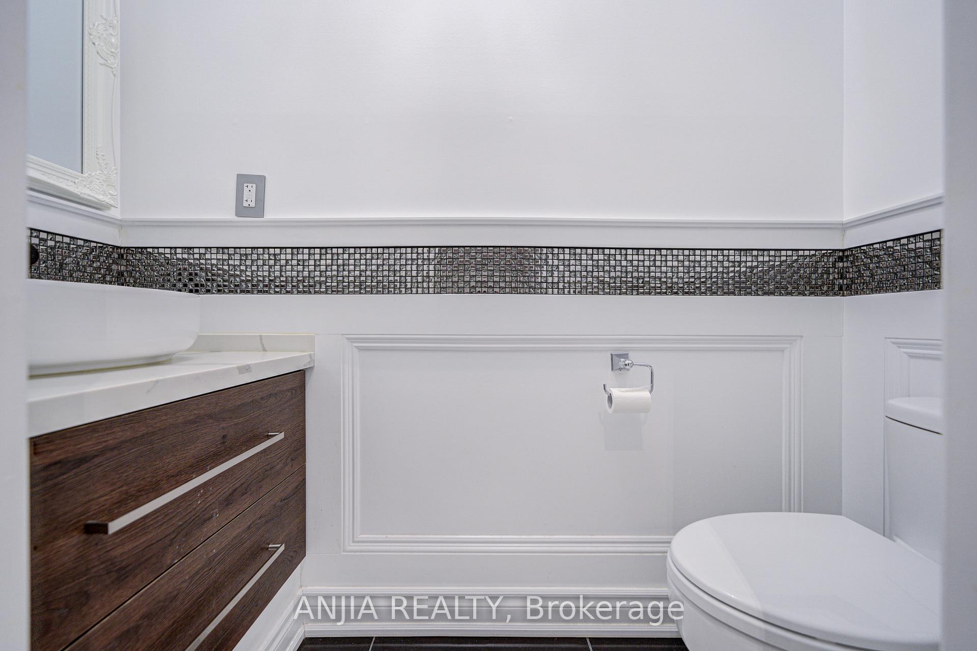 Photo 16 of 23 Annina Crescent, Markham, Village Green-South Unionville — HOMEH