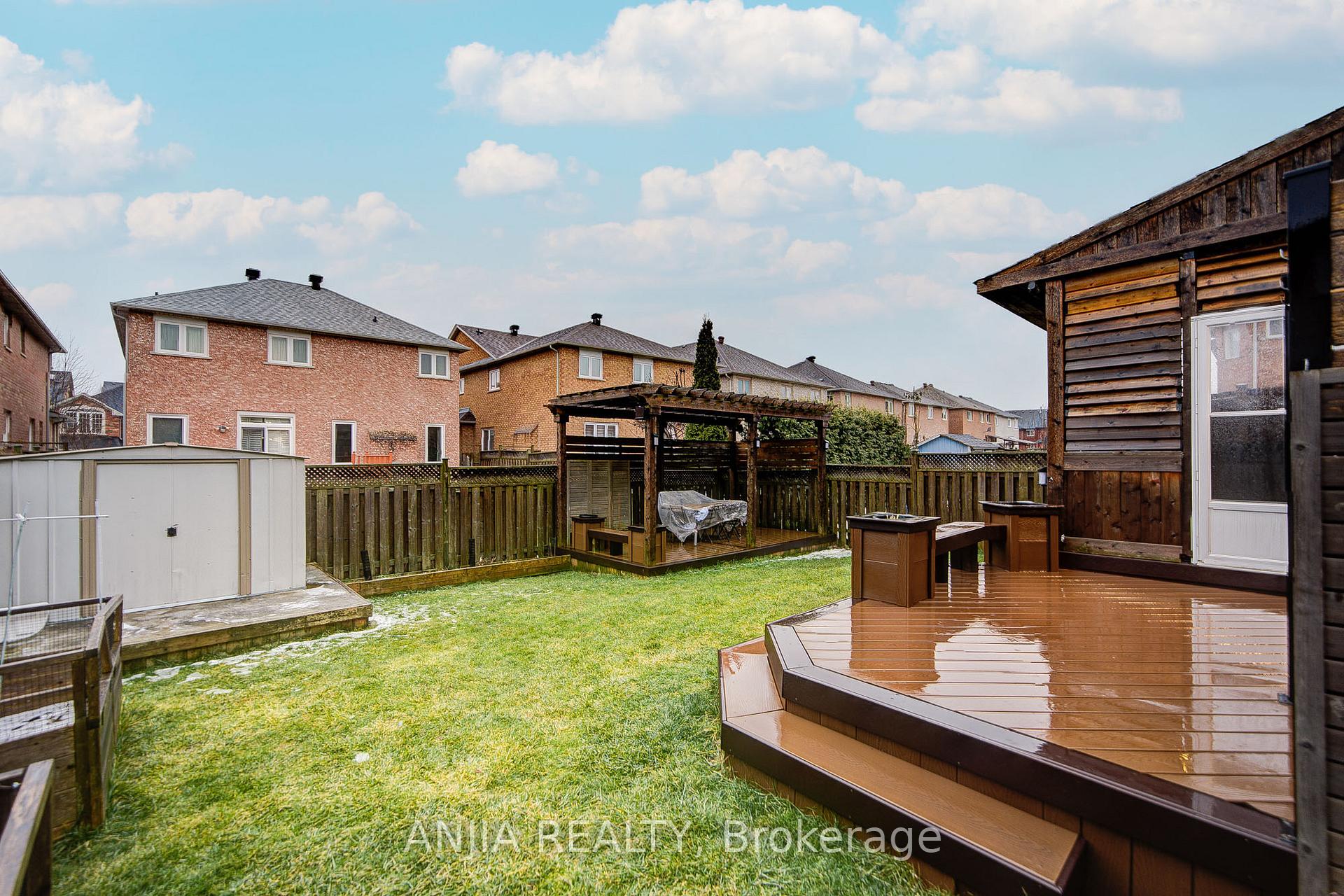Photo 35 of 23 Annina Crescent, Markham, Village Green-South Unionville — HOMEH