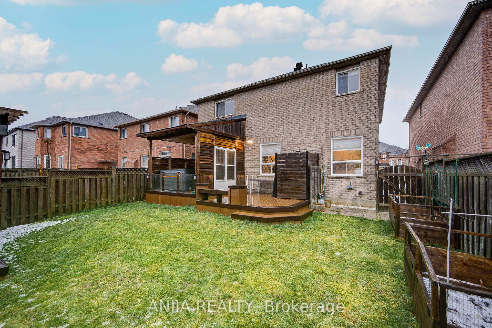 Photo 36 of 23 Annina Crescent, Markham, Village Green-South Unionville — HOMEH