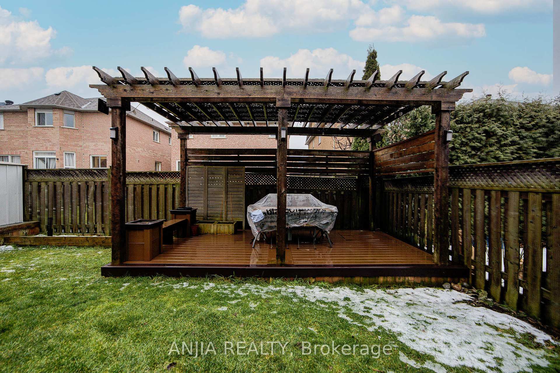 Photo 37 of 23 Annina Crescent, Markham, Village Green-South Unionville — HOMEH