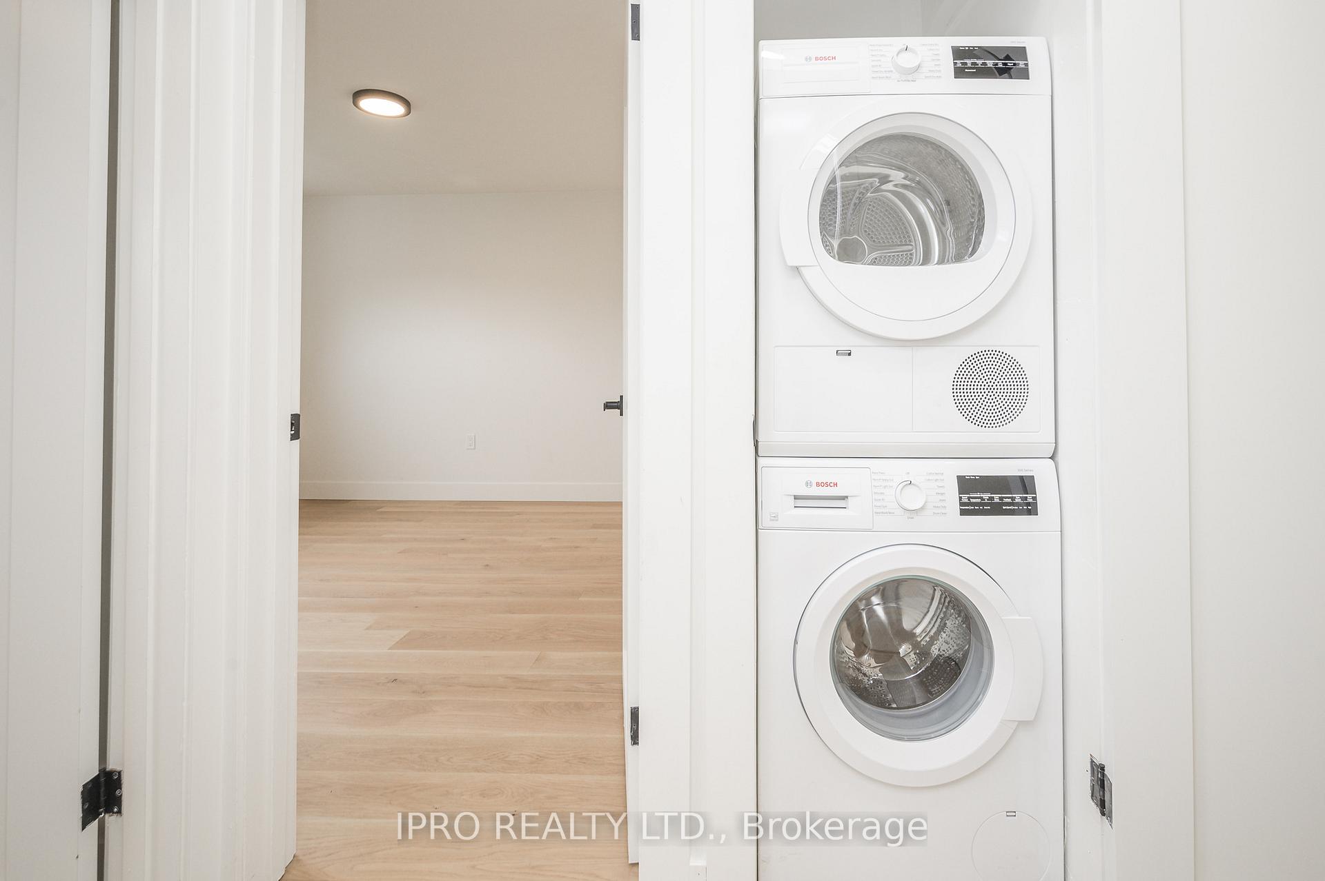 Photo 7 of Unit Upper, 41 Endfield Avenue, Hamilton, Huntington — HOMEH