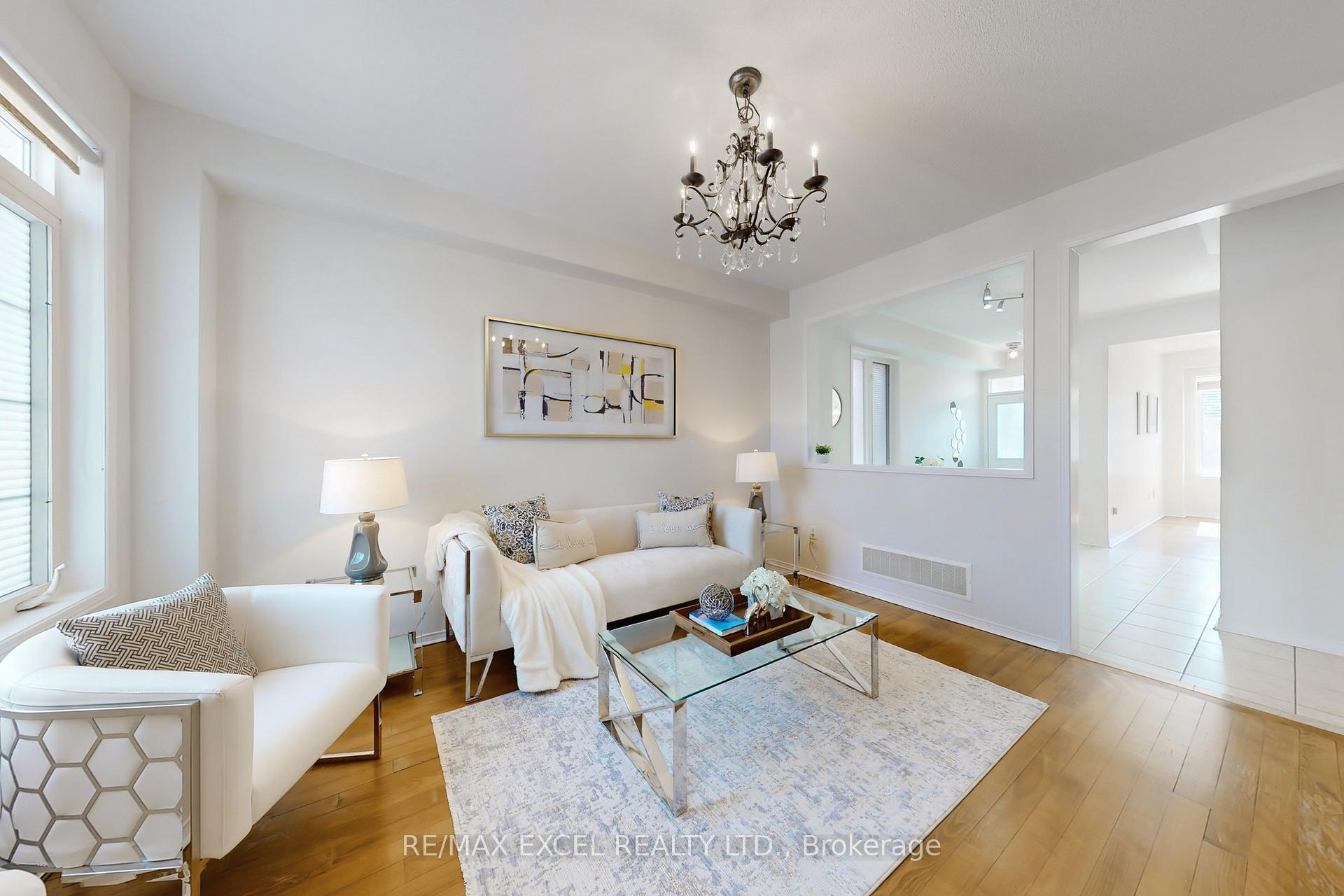 Photo 5 of 11 Kenilworth Gate, Markham, Cornell — HOMEH