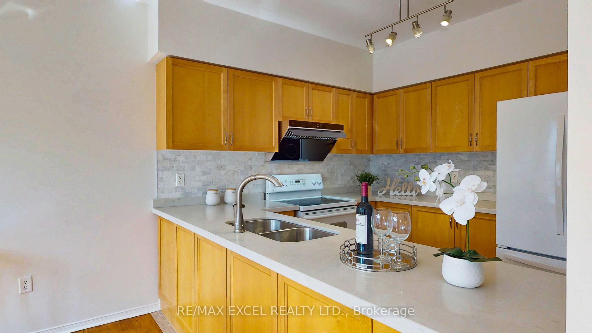 Photo 13 of 11 Kenilworth Gate, Markham, Cornell — HOMEH