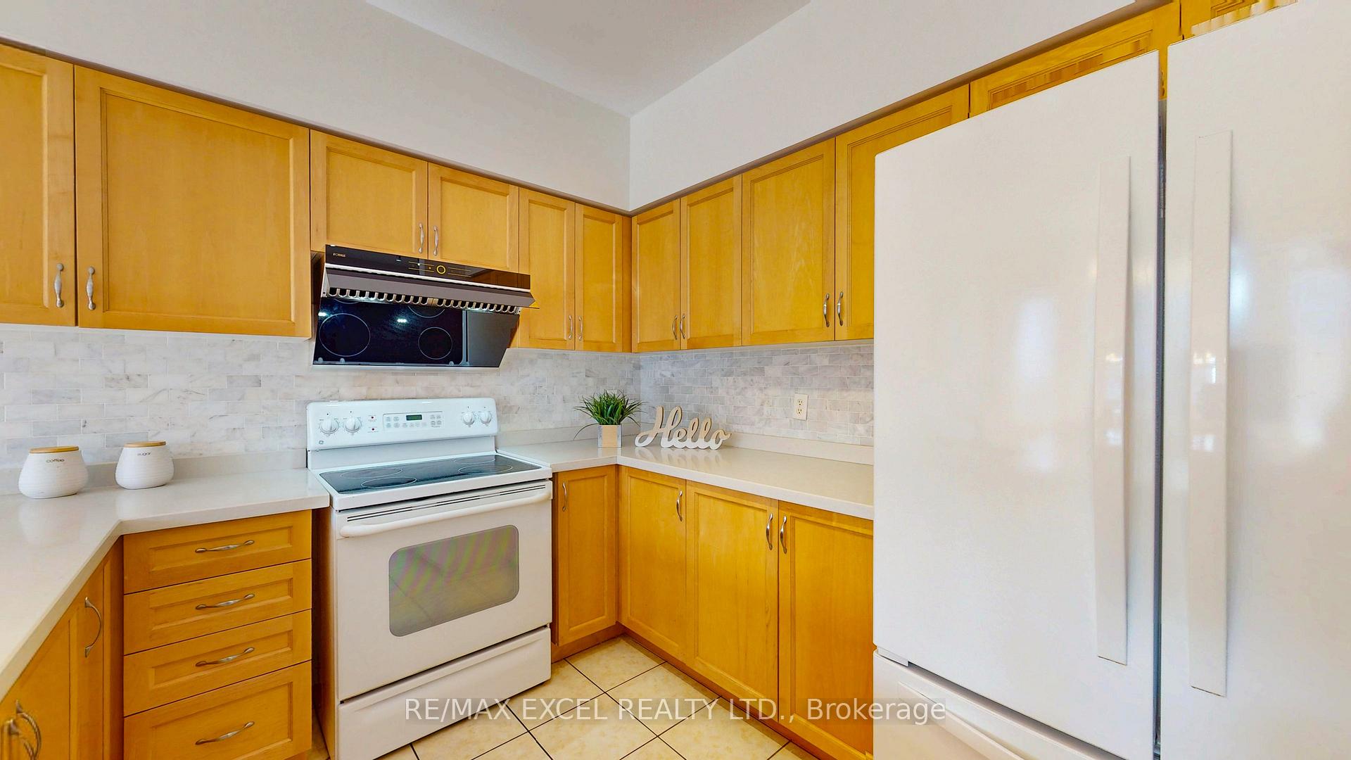 Photo 15 of 11 Kenilworth Gate, Markham, Cornell — HOMEH