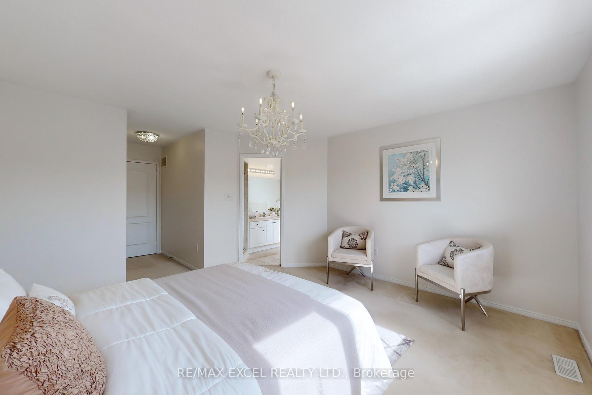Photo 23 of 11 Kenilworth Gate, Markham, Cornell — HOMEH