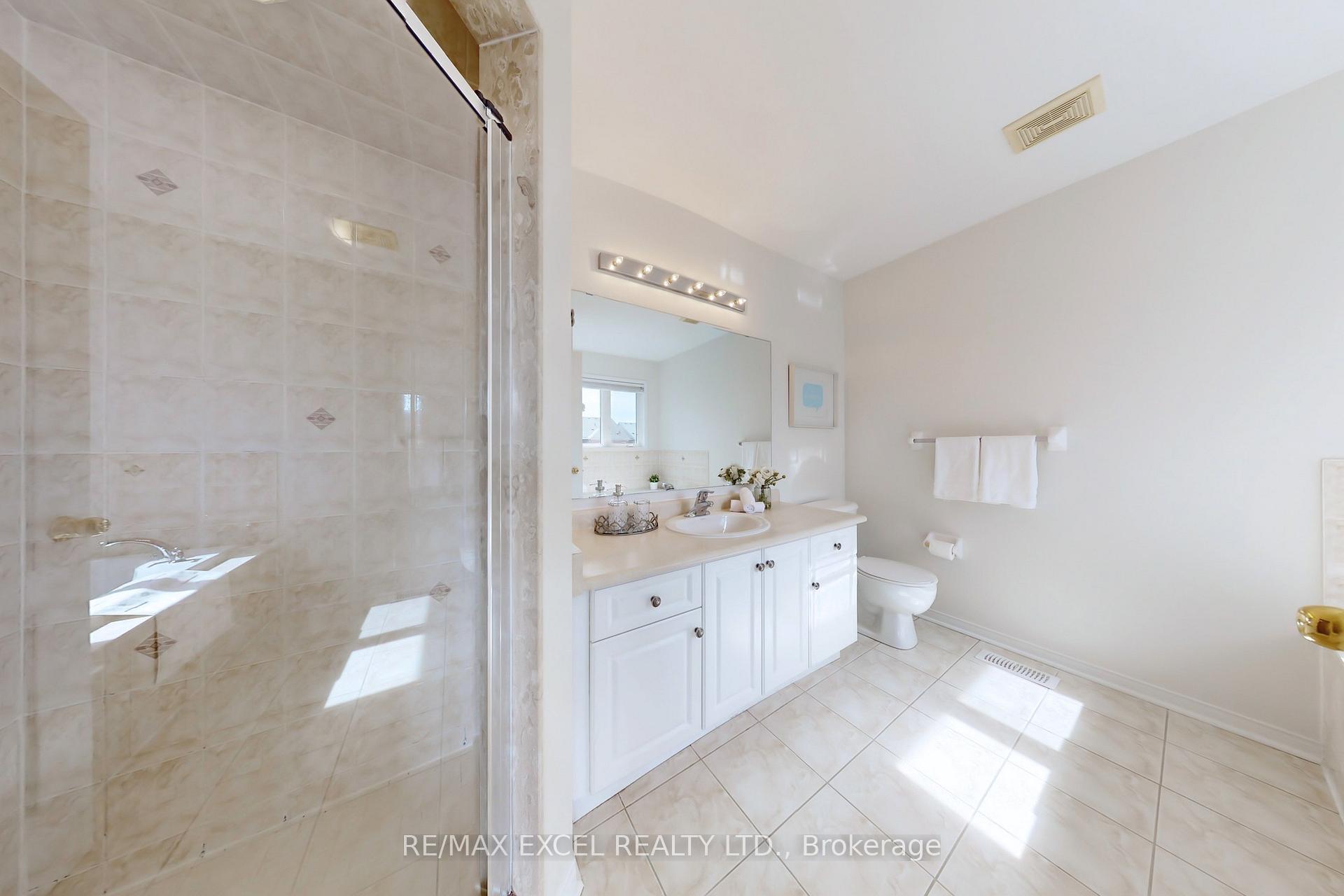 Photo 25 of 11 Kenilworth Gate, Markham, Cornell — HOMEH