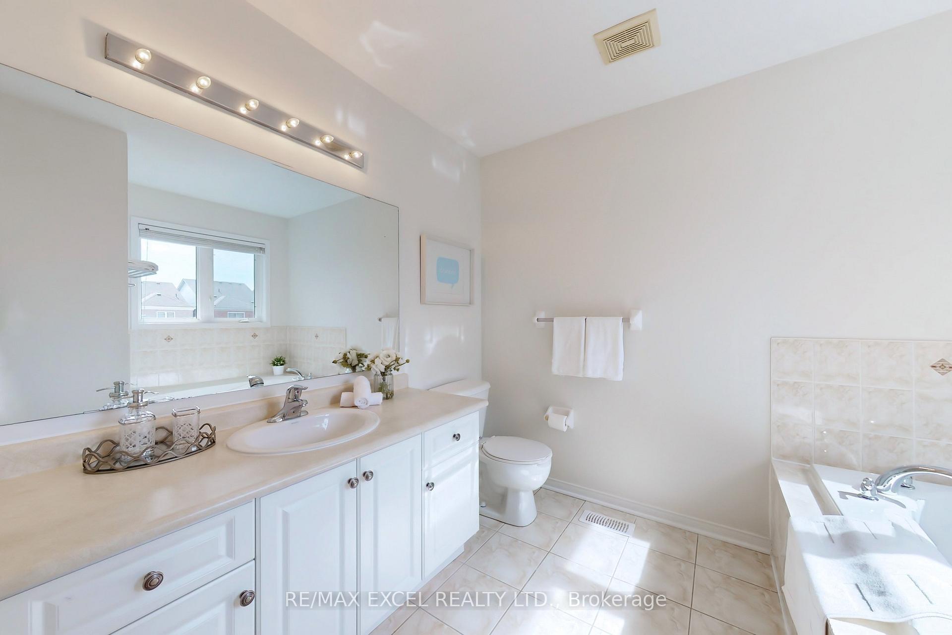 Photo 27 of 11 Kenilworth Gate, Markham, Cornell — HOMEH