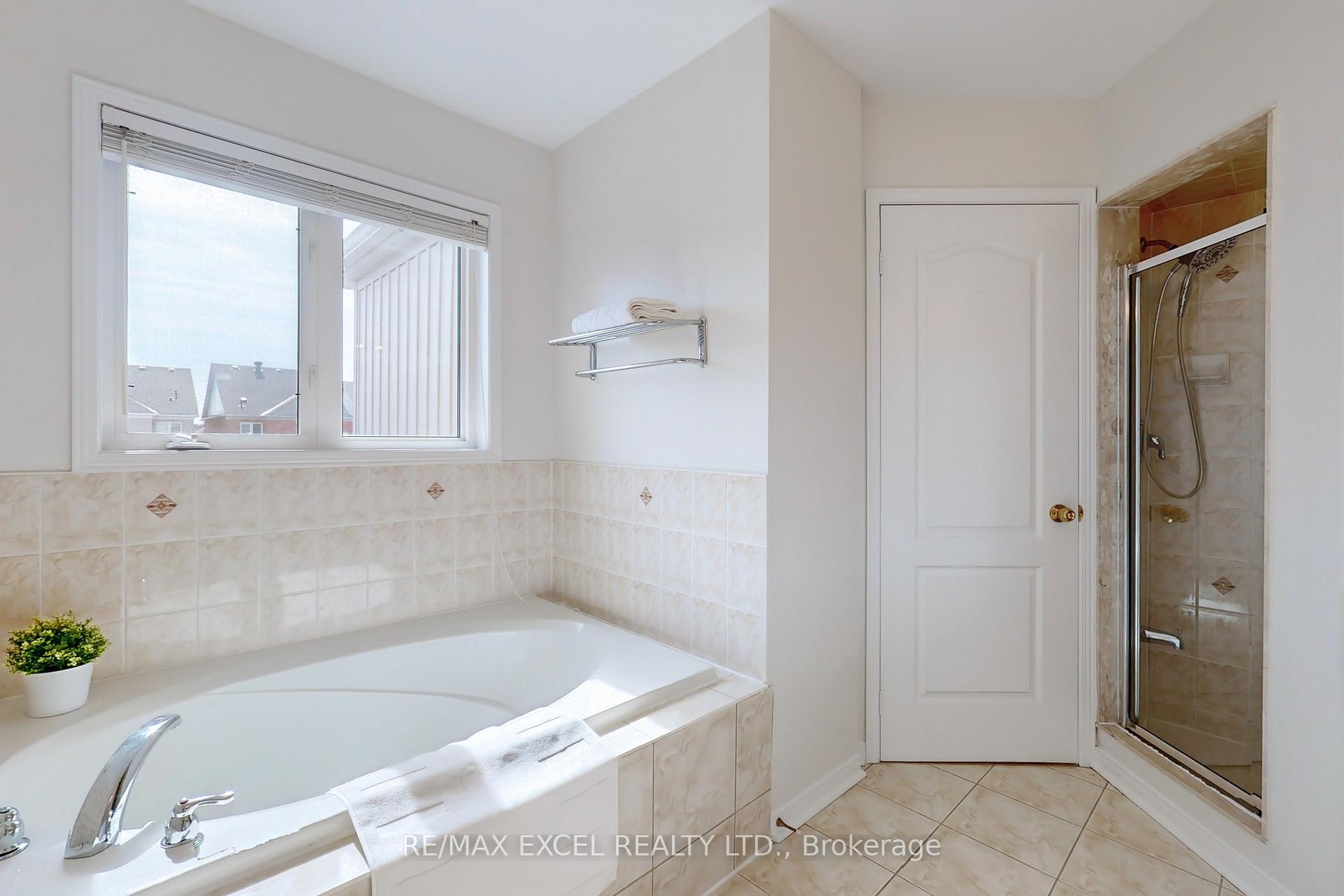 Photo 28 of 11 Kenilworth Gate, Markham, Cornell — HOMEH