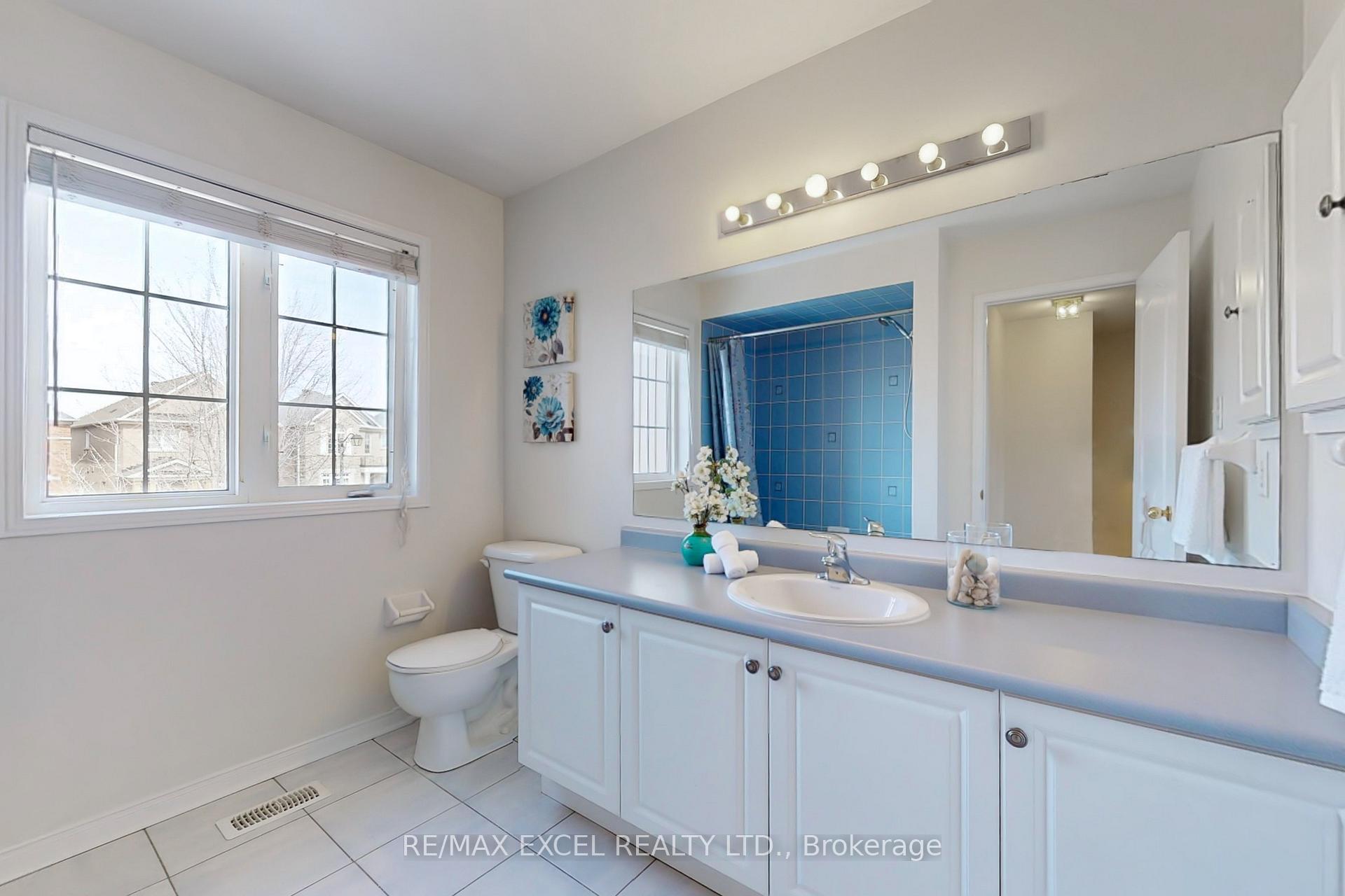 Photo 35 of 11 Kenilworth Gate, Markham, Cornell — HOMEH