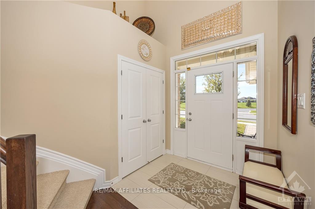 Photo 2 of 591 Rouncey Road, Ottawa, Kanata - Emerald Meadows/Trailwest — HOMEH