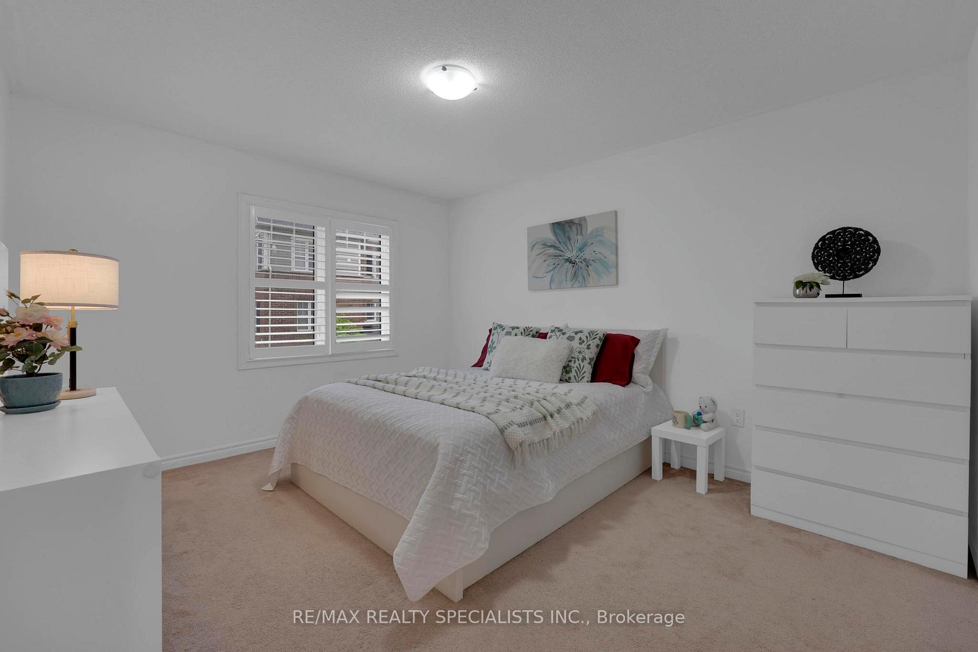 Photo 11 of Unit 36, 1000 Asleton Boulevard, Milton, Willmott — HOMEH