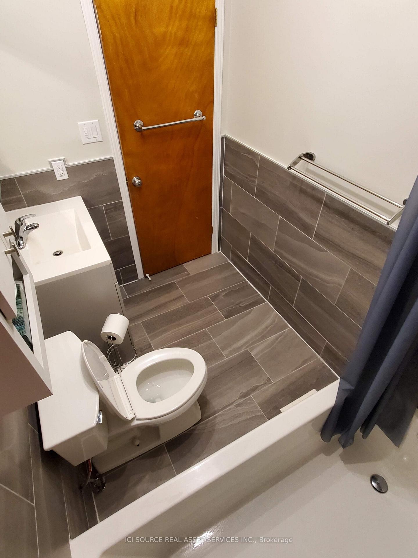 Photo 17 of Unit Main Floor, 412 Mountainview Drive, Milton, Old Milton — HOMEH