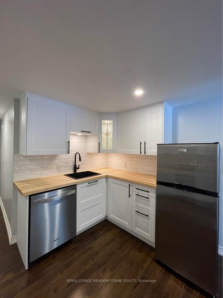Photo 7 of 311 Carson Drive, Hamilton, Lisgar — HOMEH