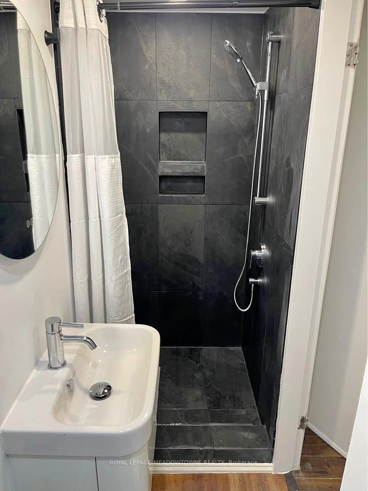 Photo 10 of 311 Carson Drive, Hamilton, Lisgar — HOMEH