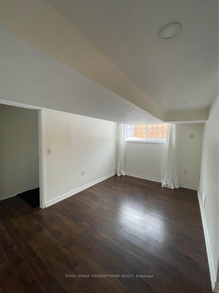 Photo 17 of 311 Carson Drive, Hamilton, Lisgar — HOMEH