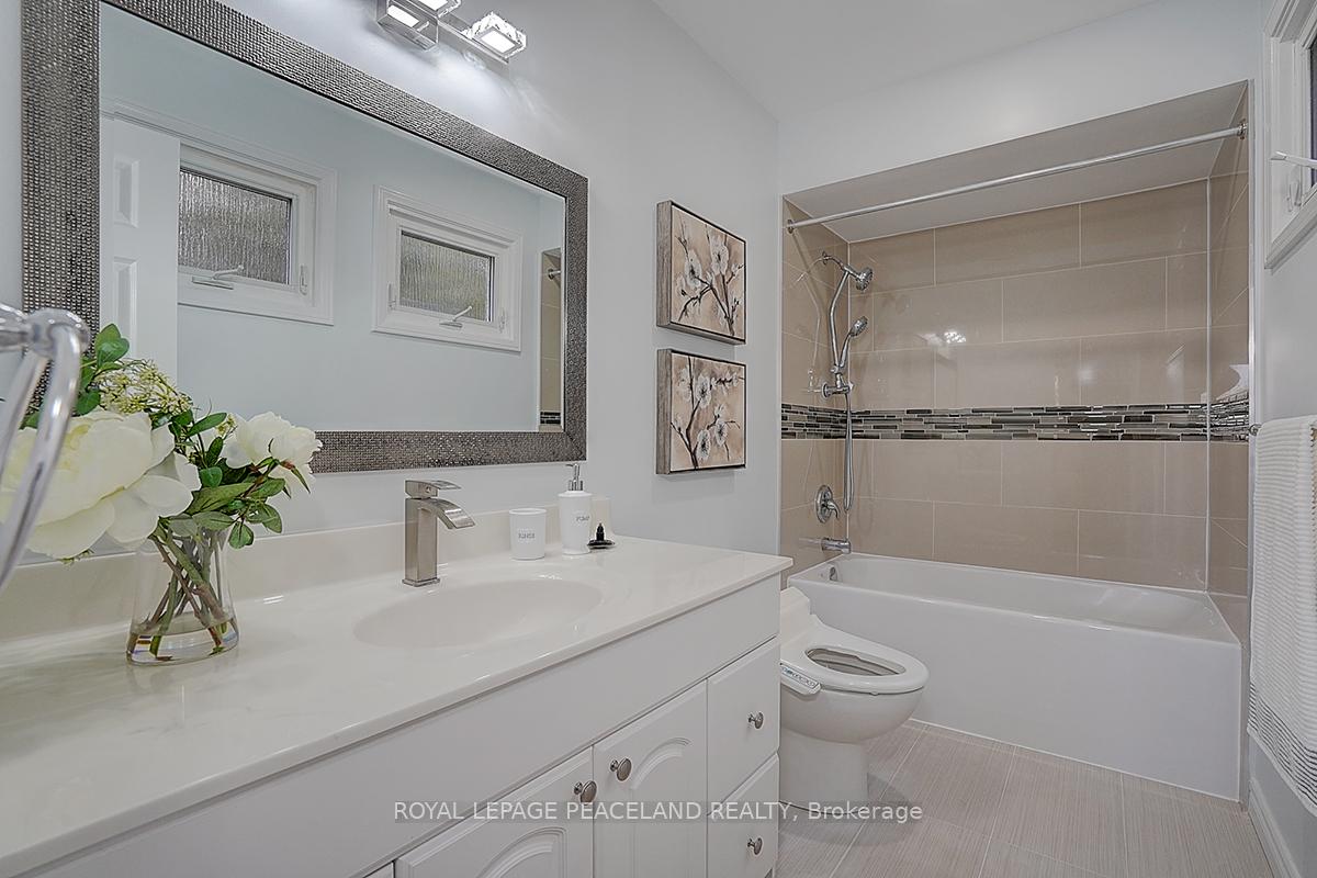 Photo 16 of 67 Kings College Road, Markham, Aileen-Willowbrook — HOMEH