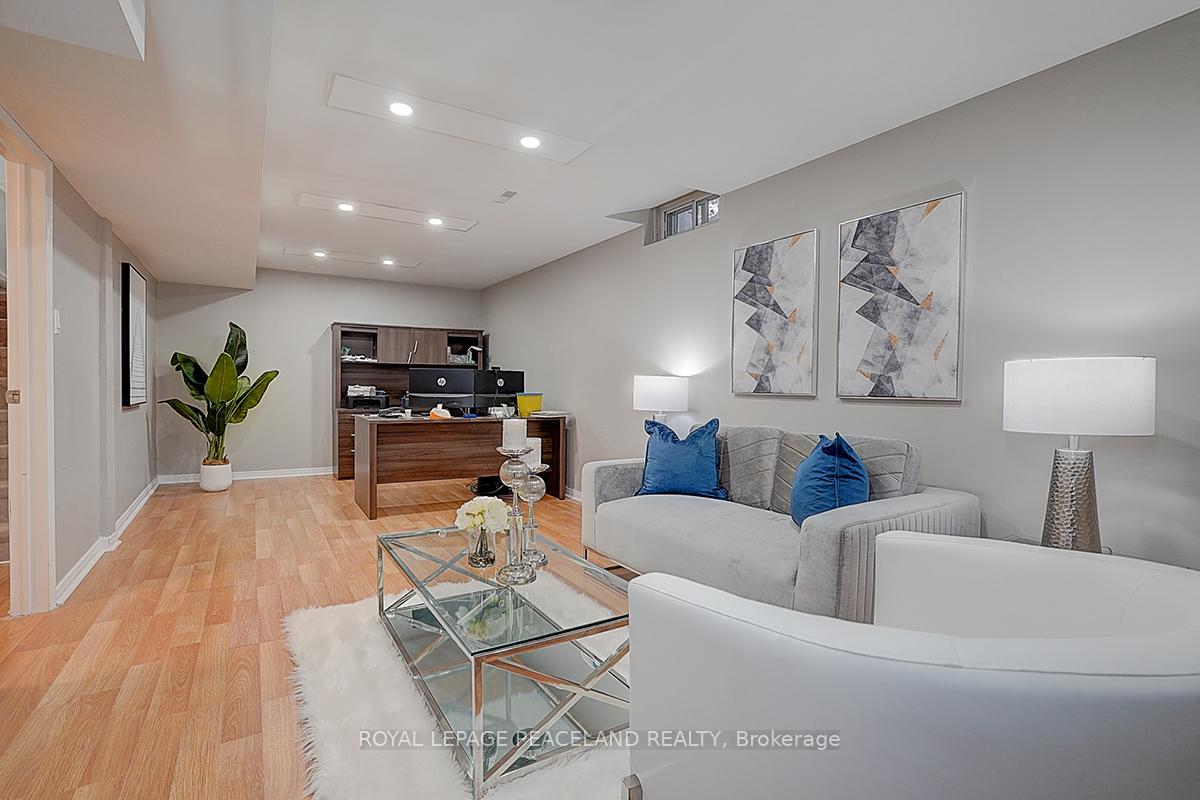 Photo 20 of 67 Kings College Road, Markham, Aileen-Willowbrook — HOMEH