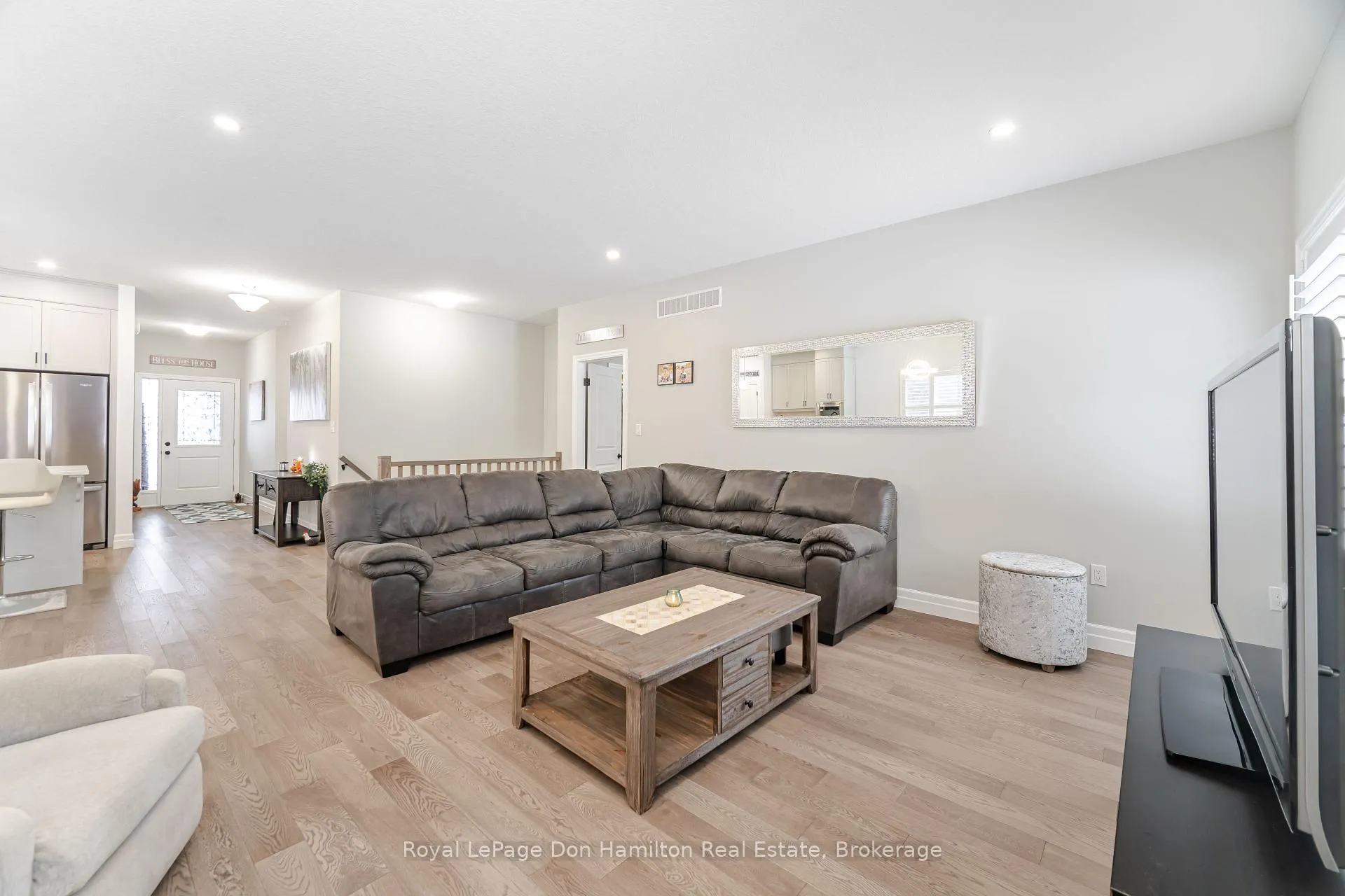 Photo 32 of 450 Rogers Road, North Perth, Listowel — HOMEH