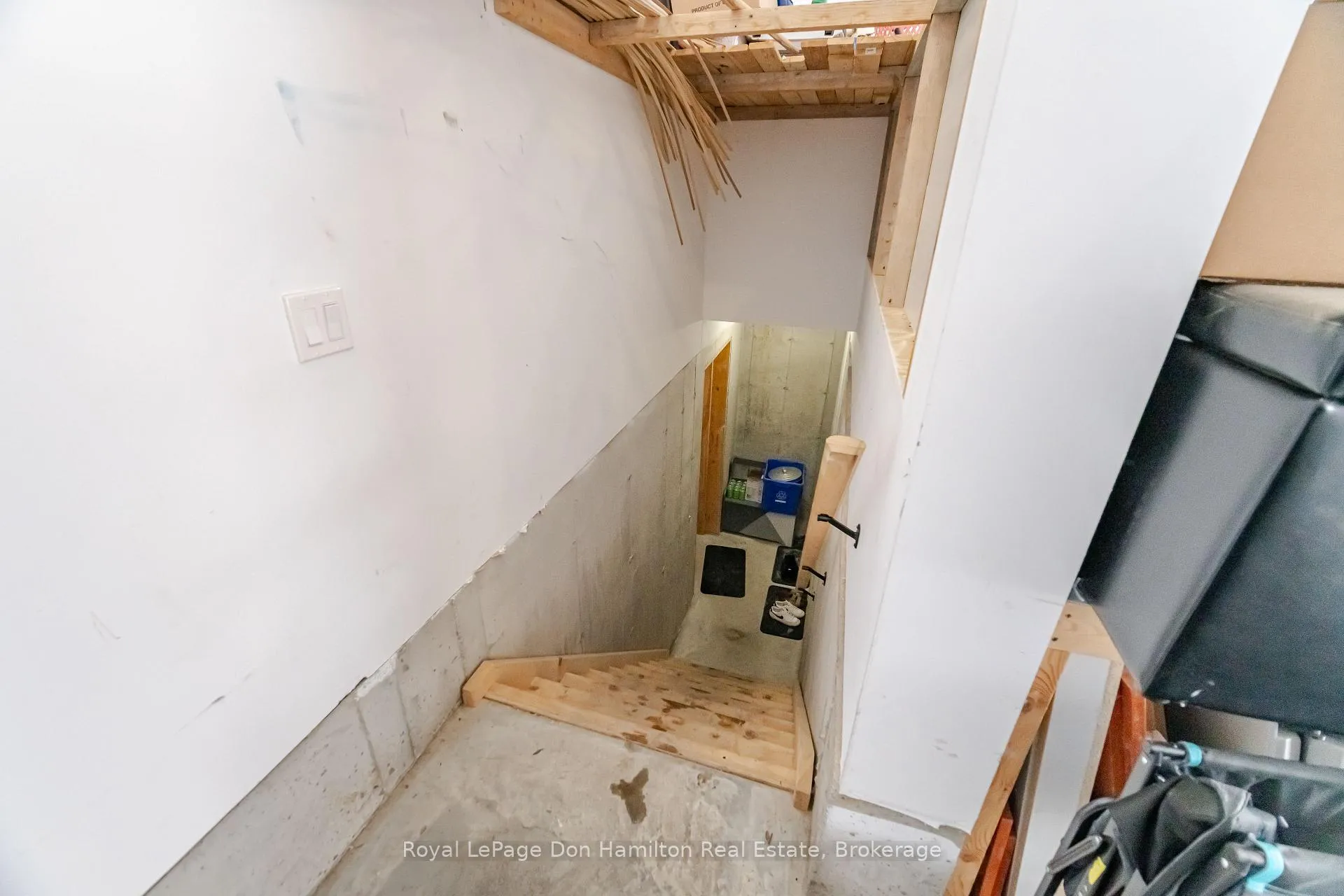 Photo 62 of 450 Rogers Road, North Perth, Listowel — HOMEH