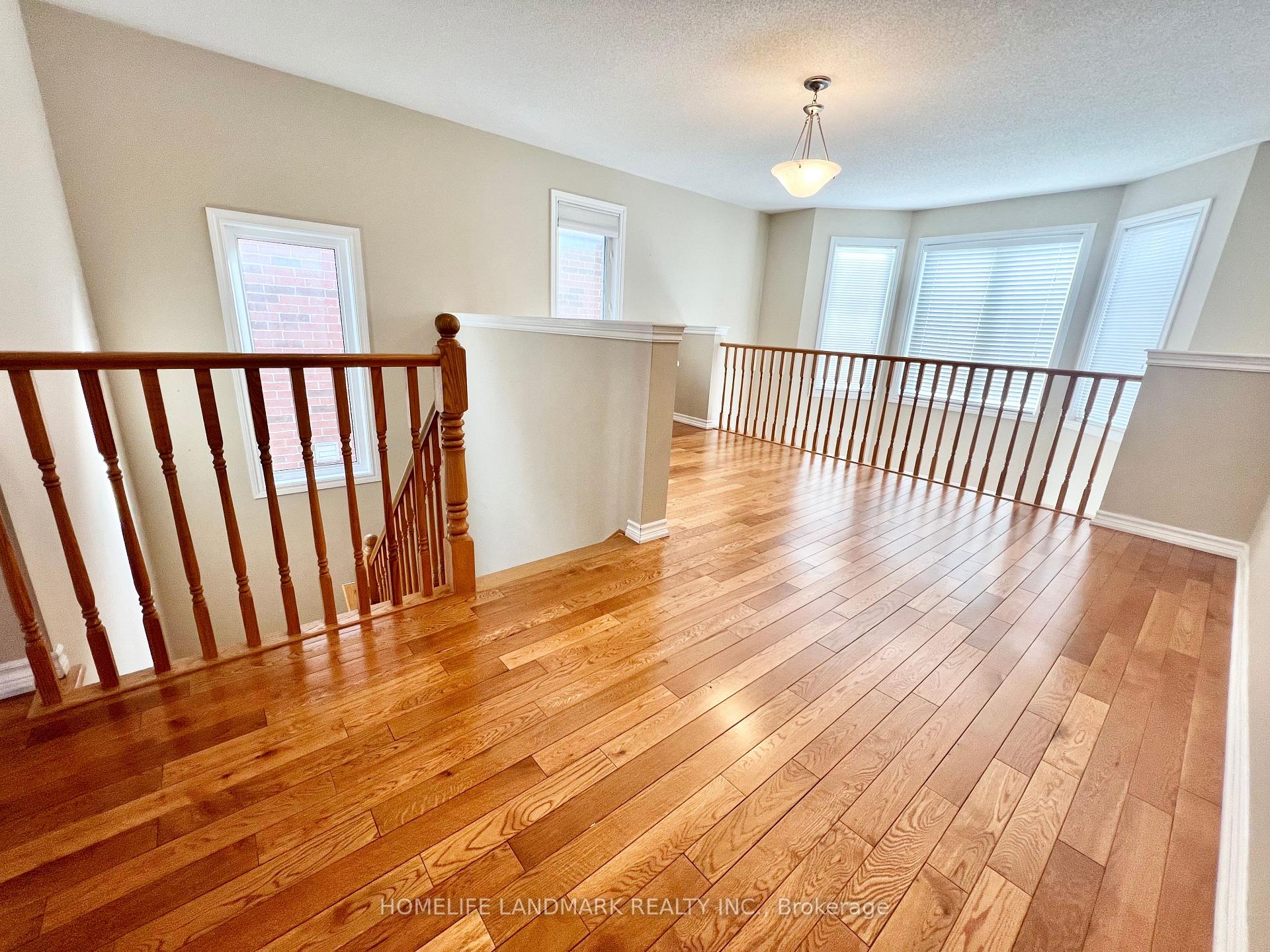 Photo 16 of 9 Barnstone Drive, Markham, Wismer — HOMEH