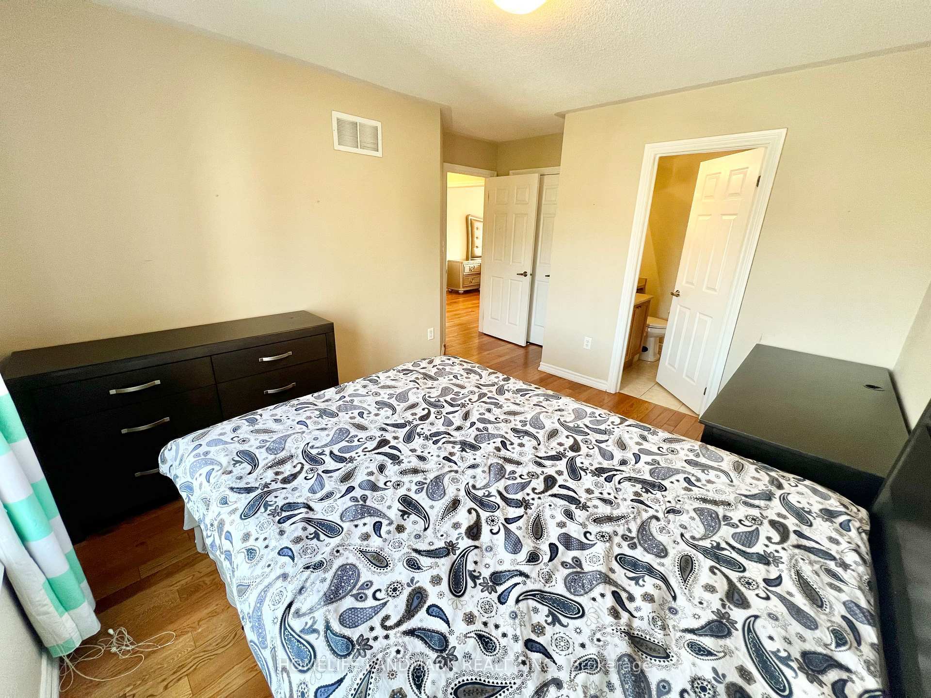 Photo 28 of 9 Barnstone Drive, Markham, Wismer — HOMEH