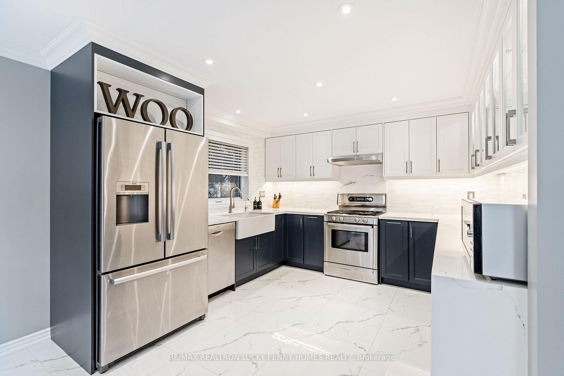 Photo 11 of 124 Aitken Circle, Markham, Unionville — HOMEH