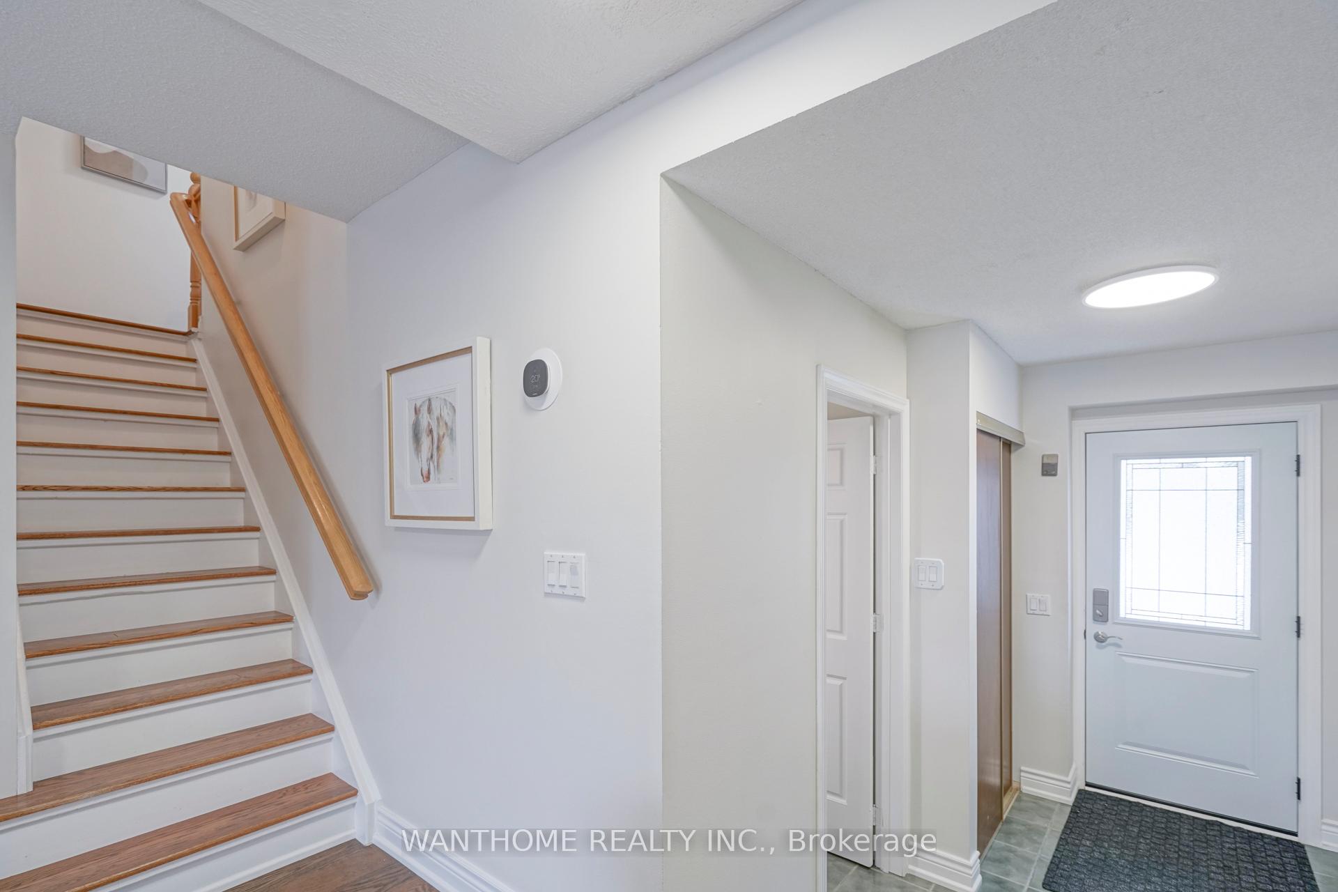 Photo 2 of 85 Madsen Crescent, Markham, Markville — HOMEH