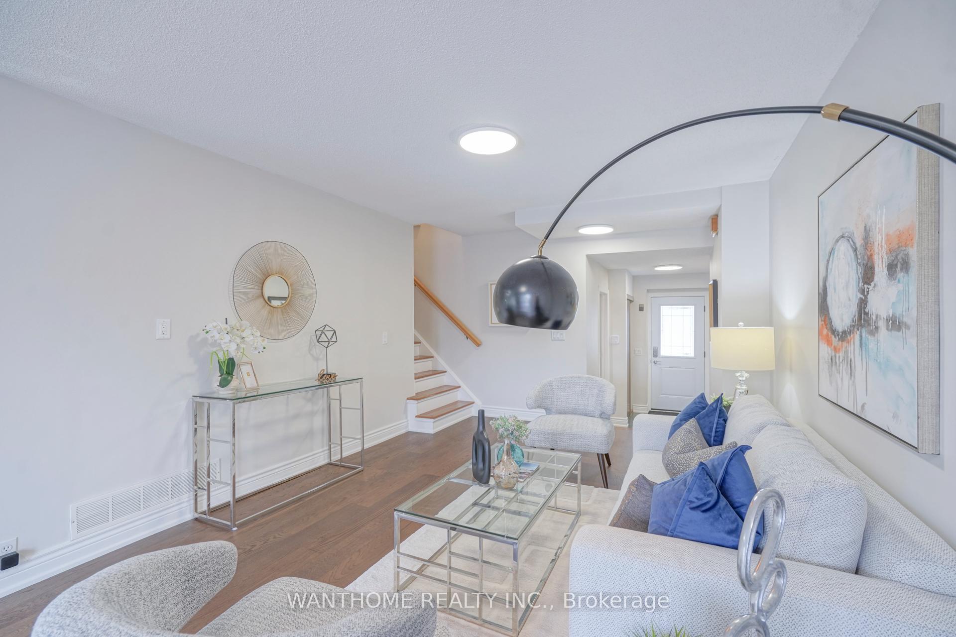 Photo 4 of 85 Madsen Crescent, Markham, Markville — HOMEH