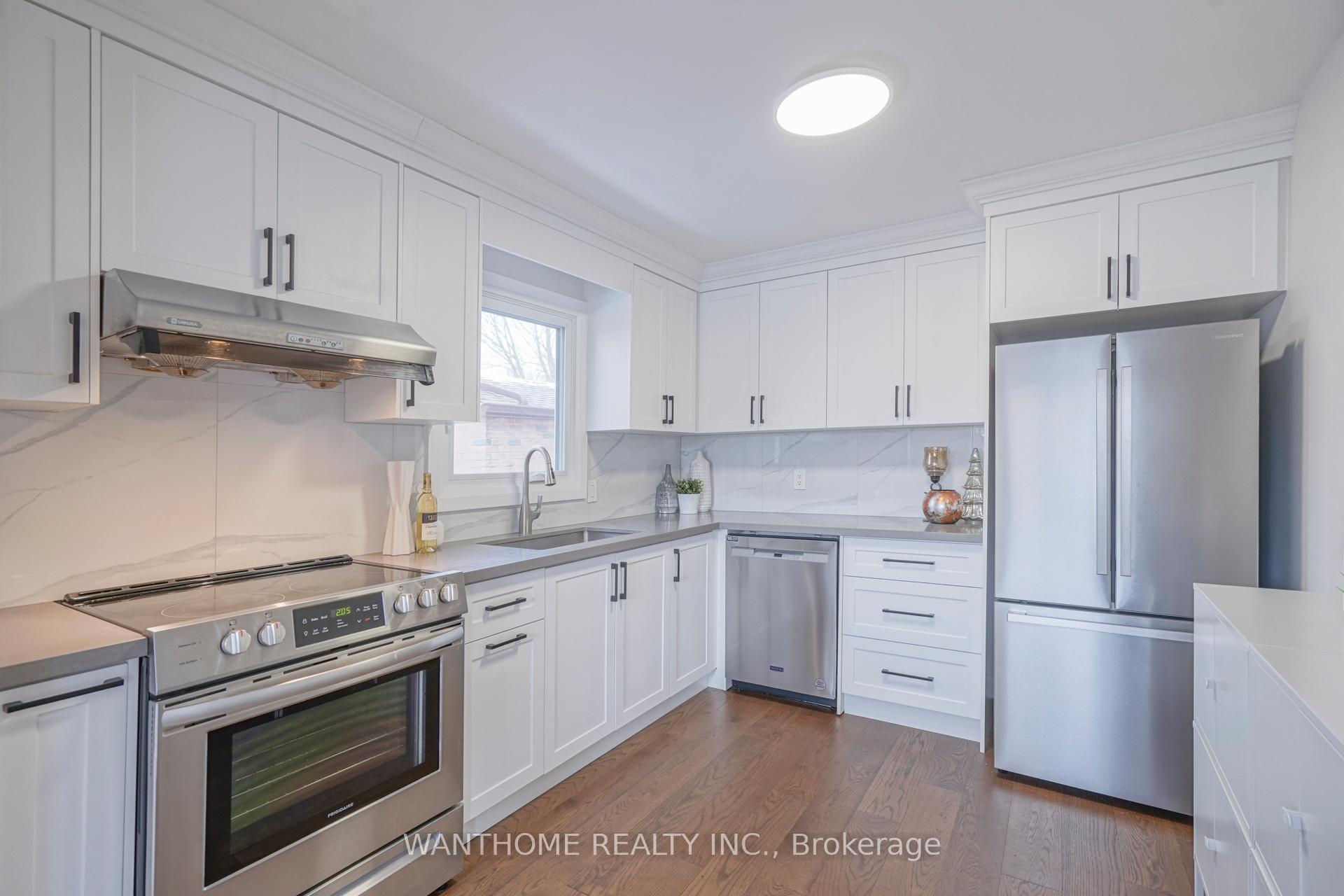 Photo 10 of 85 Madsen Crescent, Markham, Markville — HOMEH