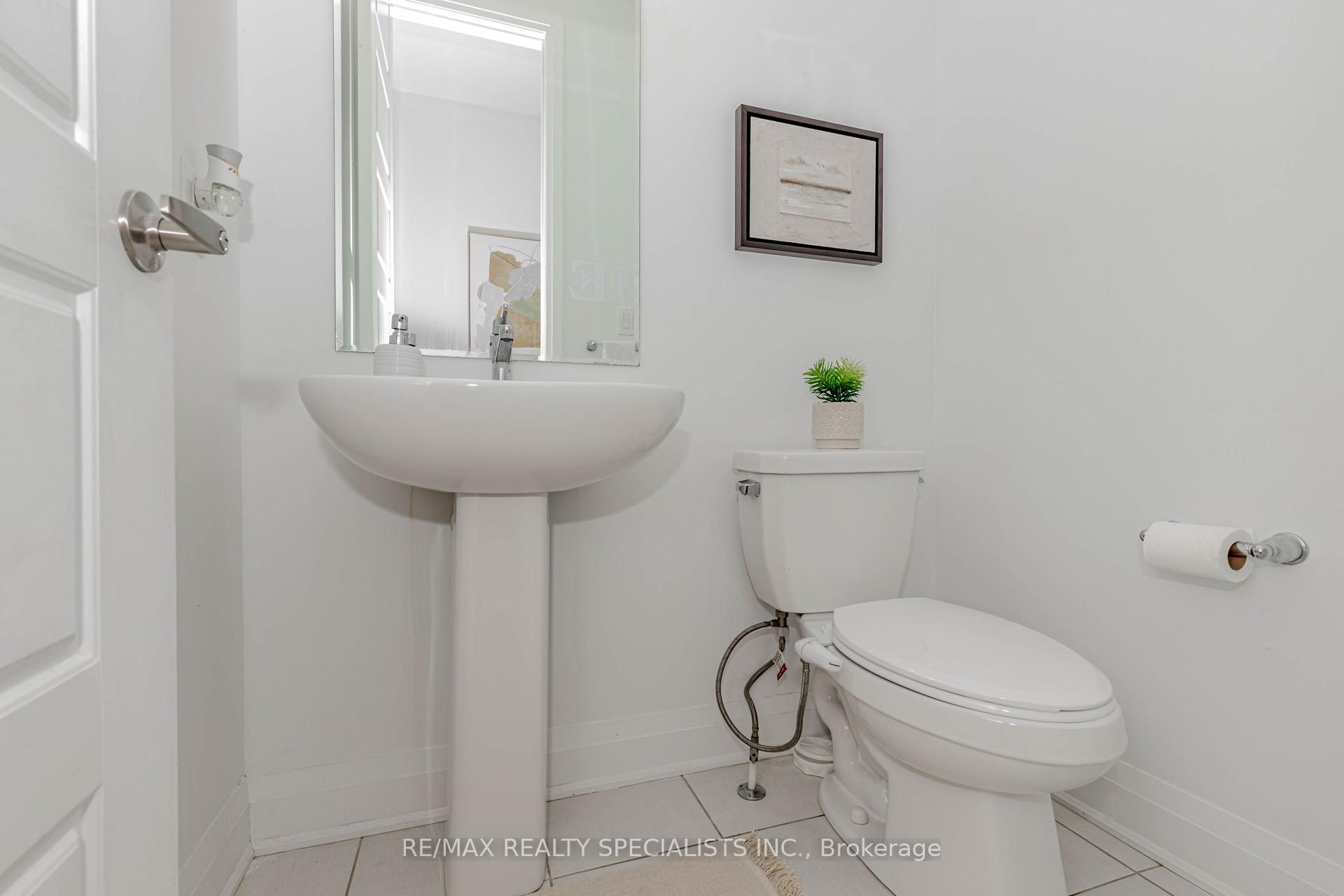 Photo 23 of 1411 Lobelia Crescent, Milton, Walker — HOMEH