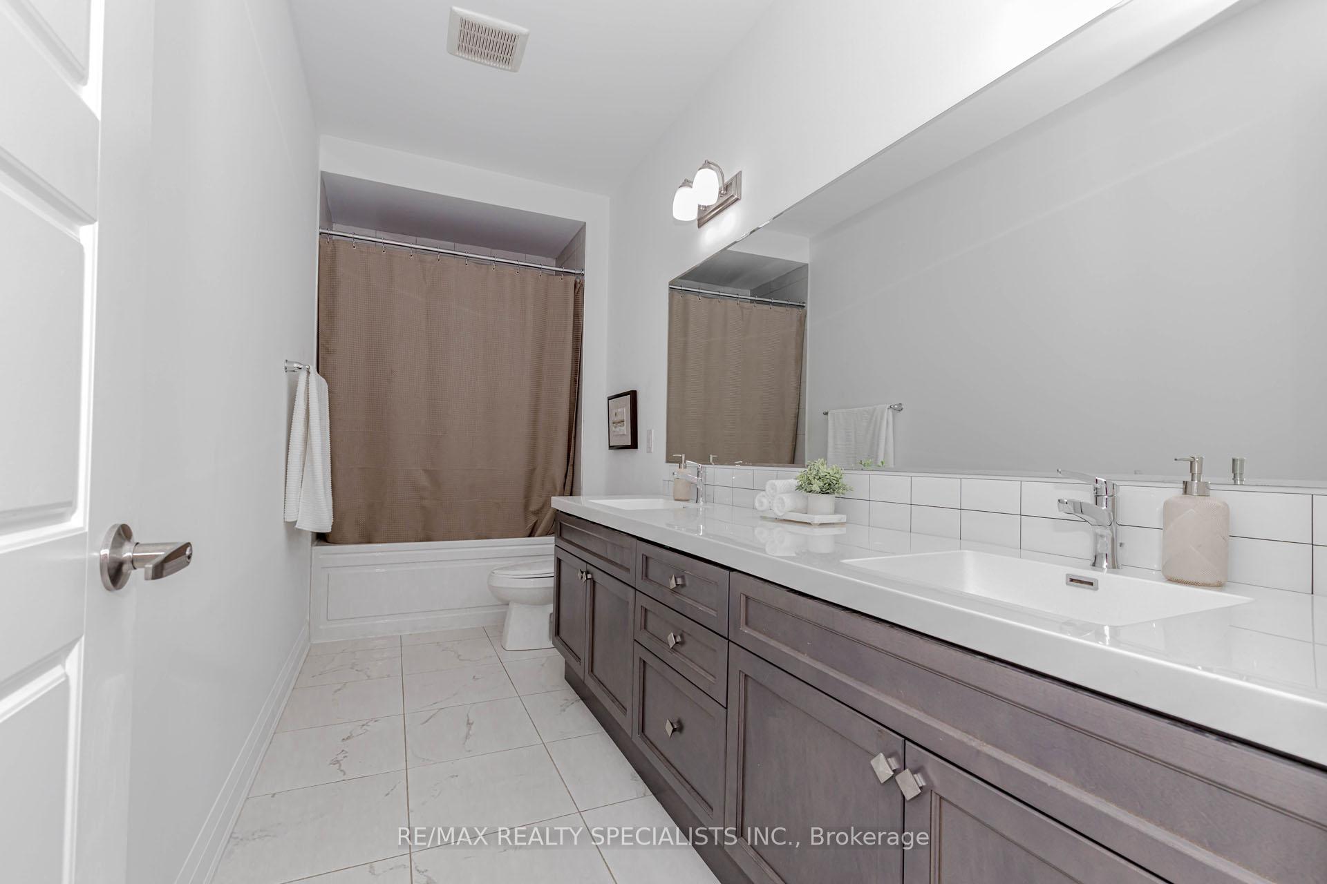 Photo 37 of 1411 Lobelia Crescent, Milton, Walker — HOMEH
