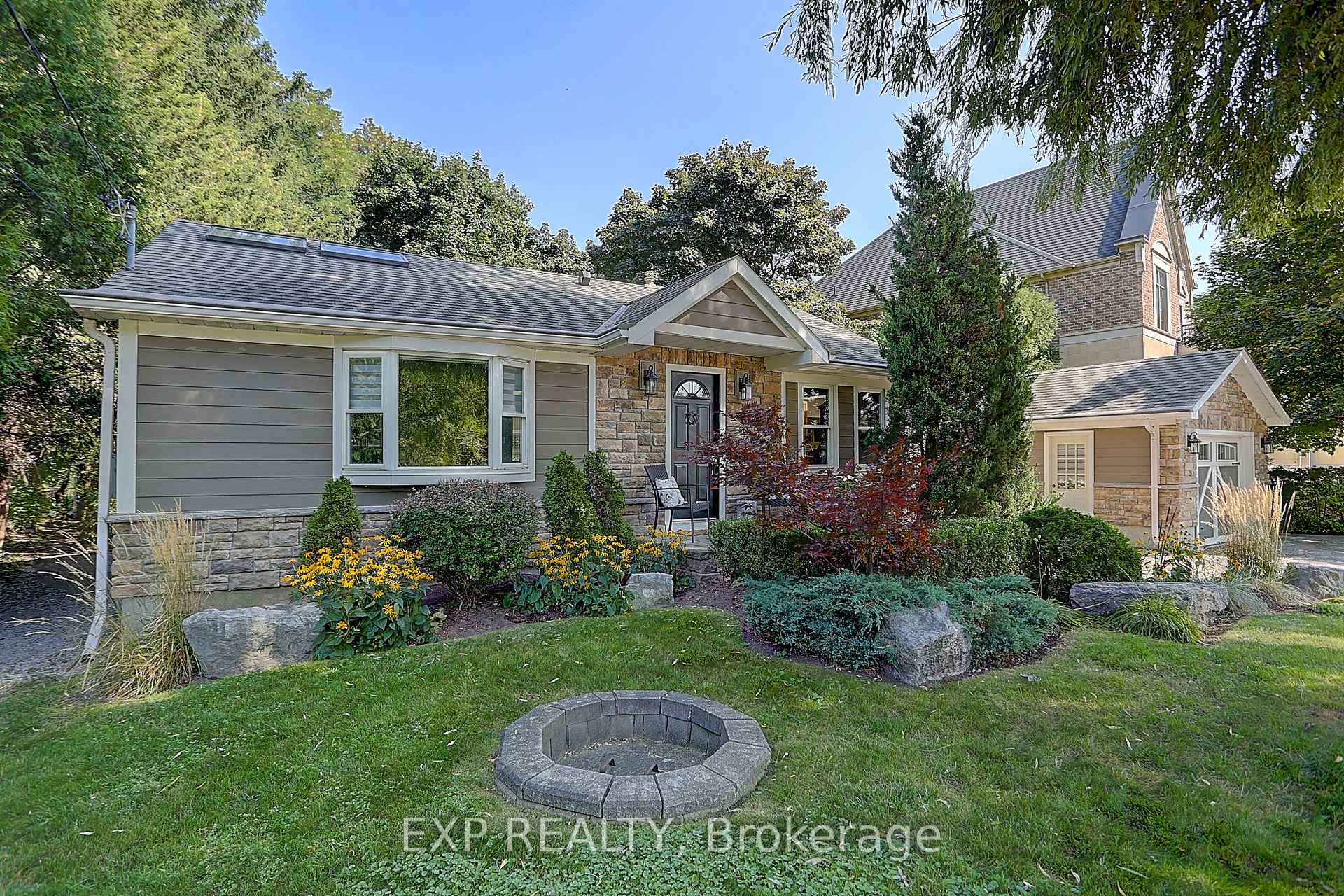 Photo 2 of 10607 Victoria Square Boulevard, Markham, Victoria Square — HOMEH