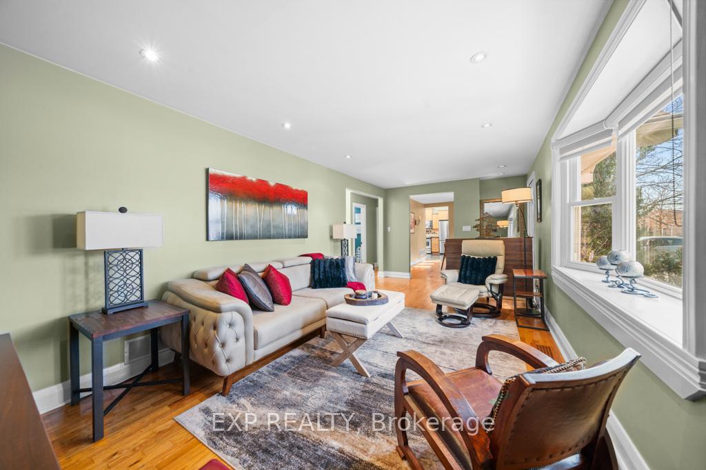 Photo 3 of 10607 Victoria Square Boulevard, Markham, Victoria Square — HOMEH