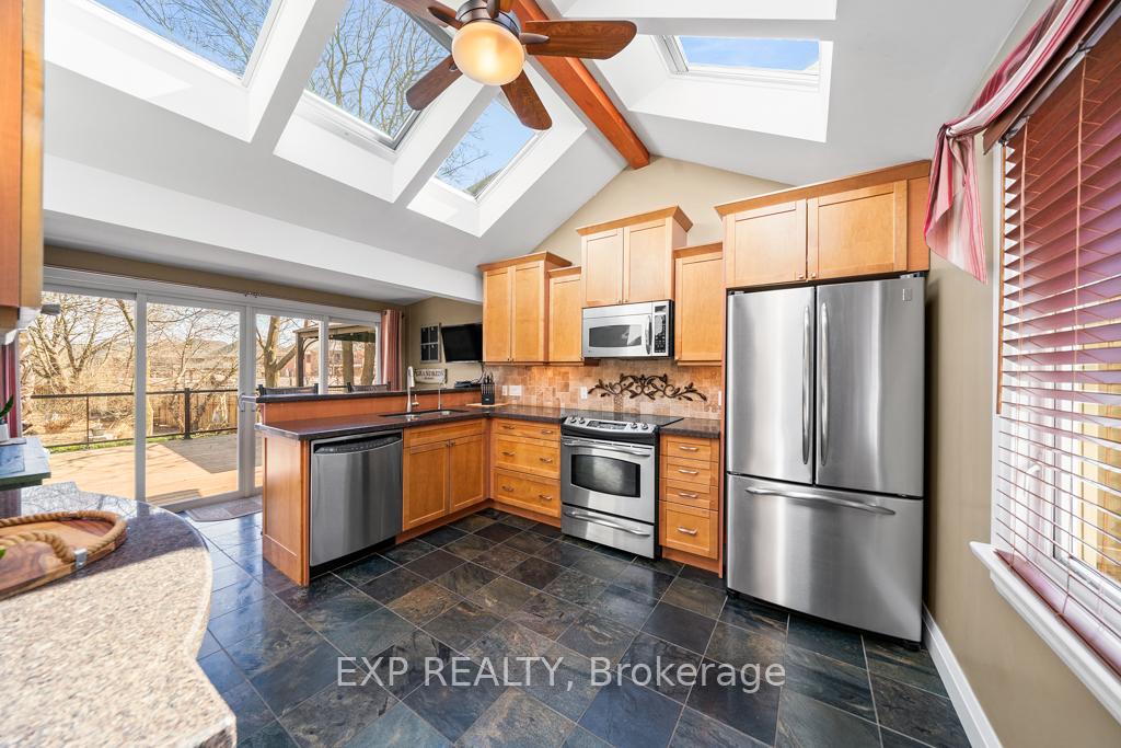 Photo 8 of 10607 Victoria Square Boulevard, Markham, Victoria Square — HOMEH