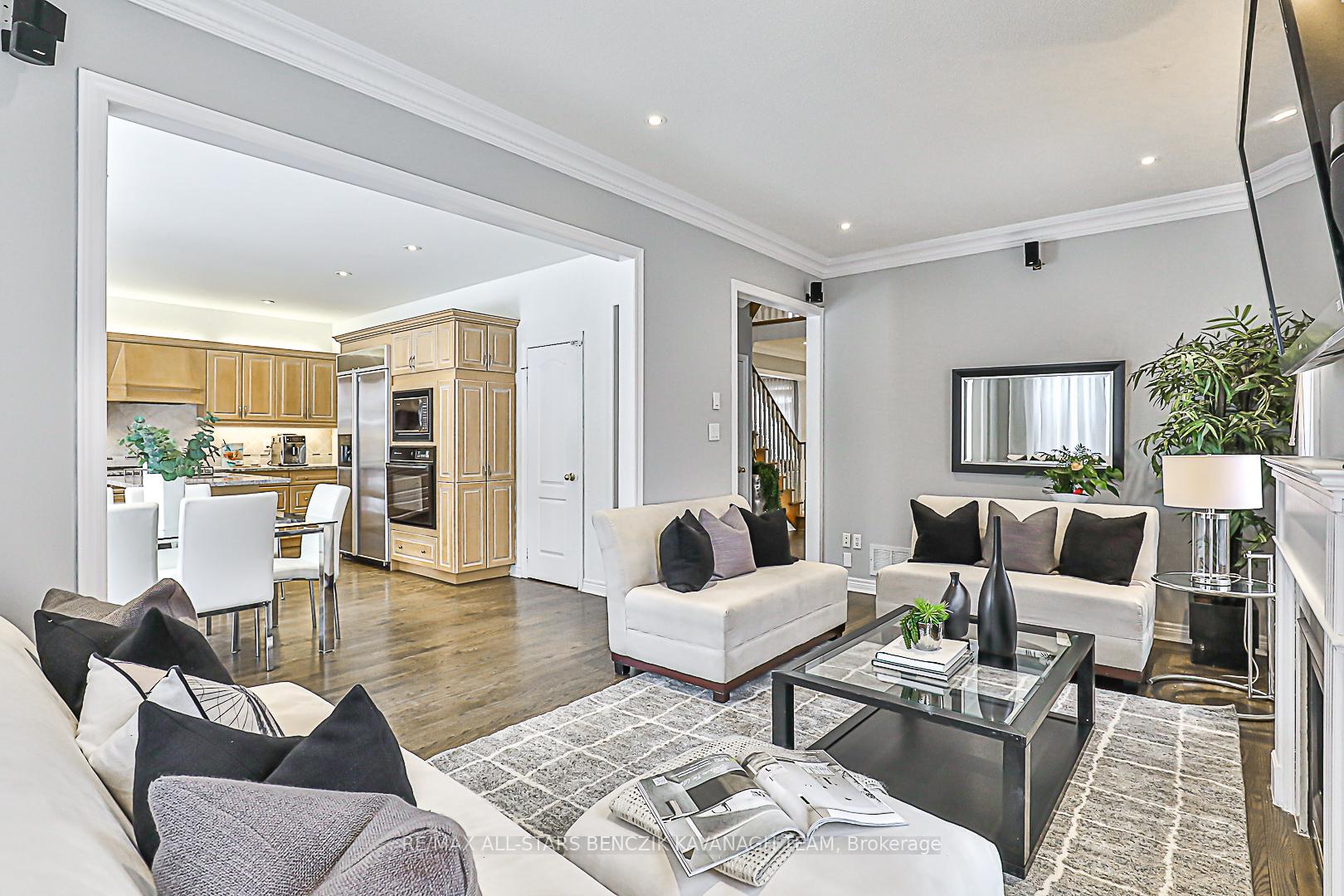 Photo 8 of 34 Sanderling Drive, Markham, Raymerville — HOMEH