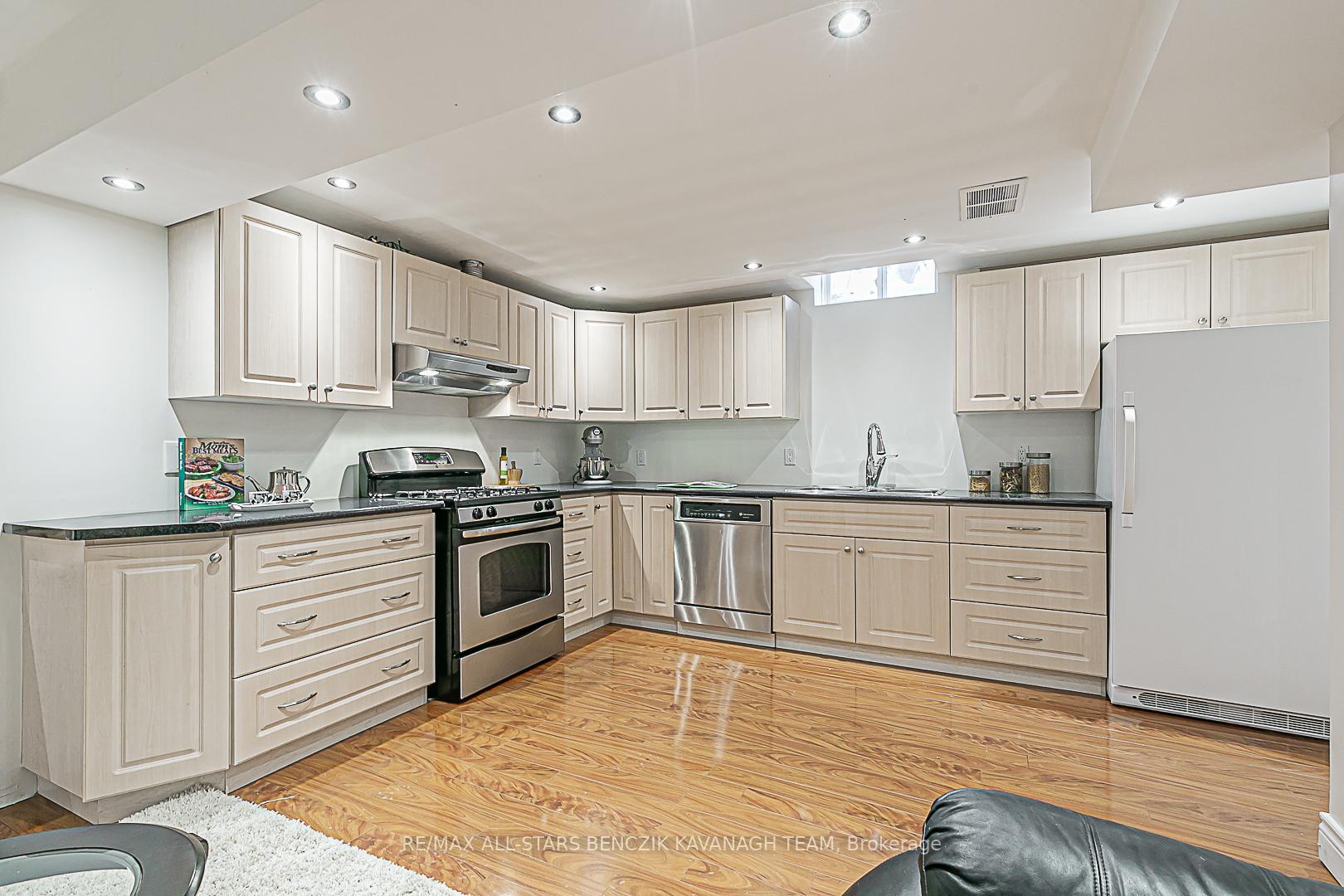 Photo 29 of 34 Sanderling Drive, Markham, Raymerville — HOMEH