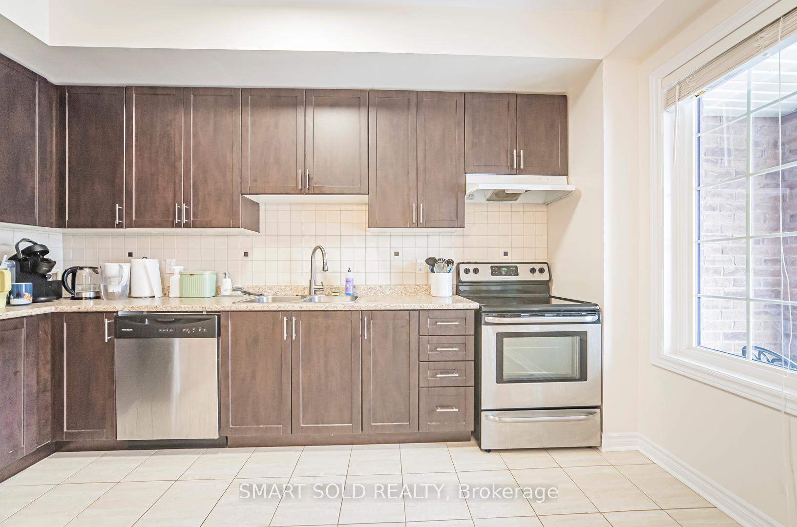 Photo 10 of 52 Orca Drive, Markham, Wismer — HOMEH