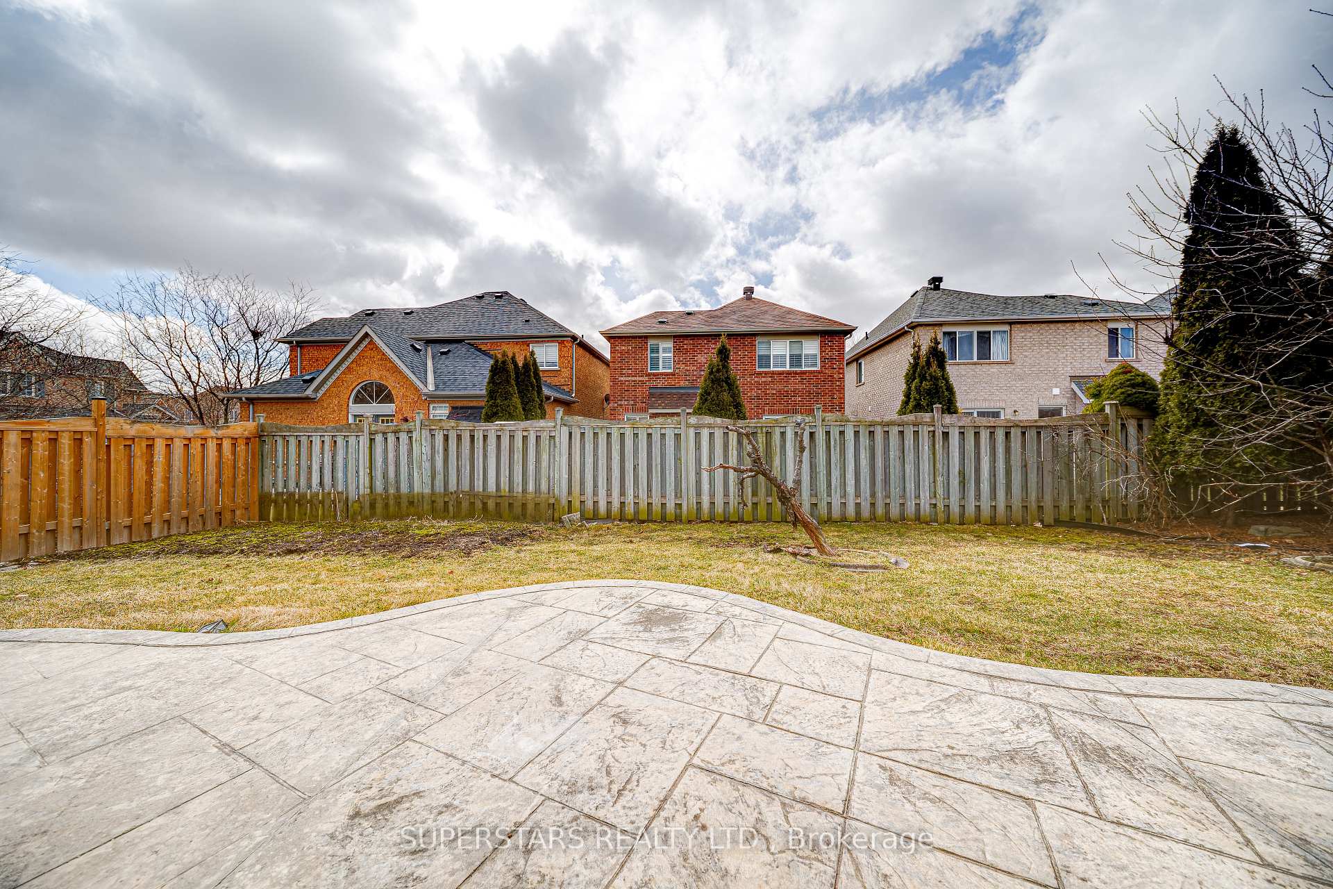 Photo 27 of 70 Chestertown Square, Markham, Berczy — HOMEH