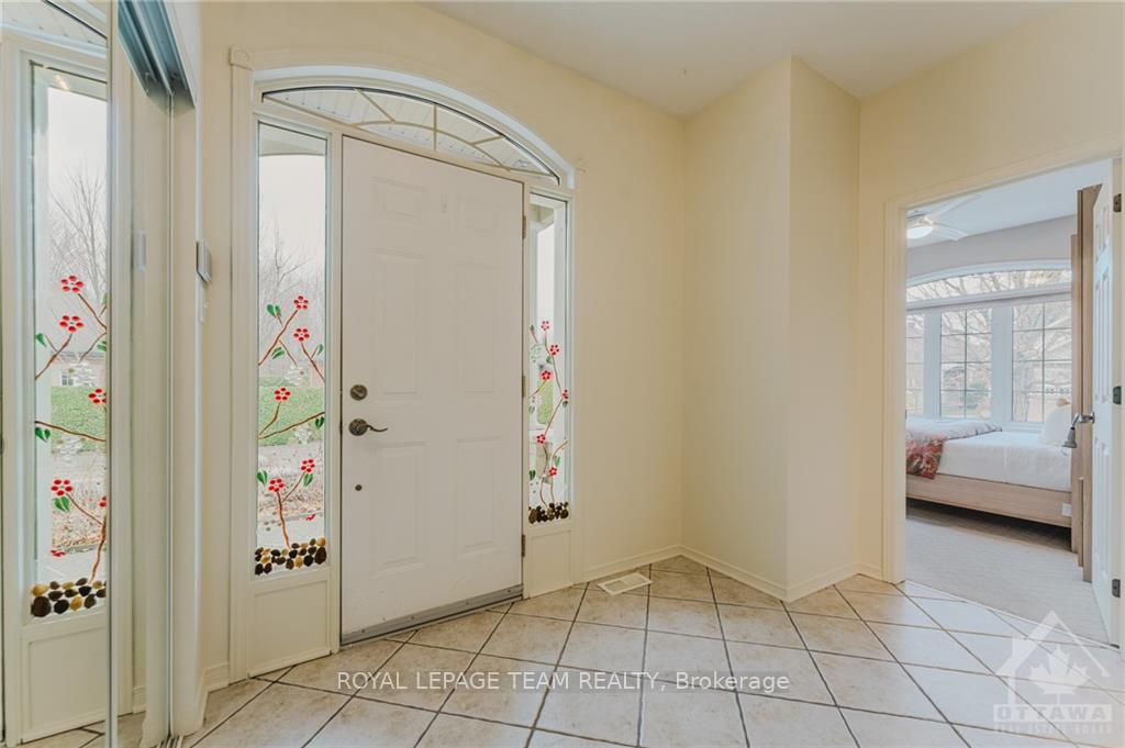 Photo 4 of 2 Kinmount Private, Ottawa, Kanata - Kanata Lakes/Heritage Hills — HOMEH