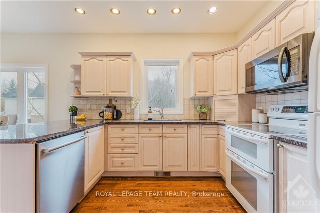 Photo 11 of 2 Kinmount Private, Ottawa, Kanata - Kanata Lakes/Heritage Hills — HOMEH