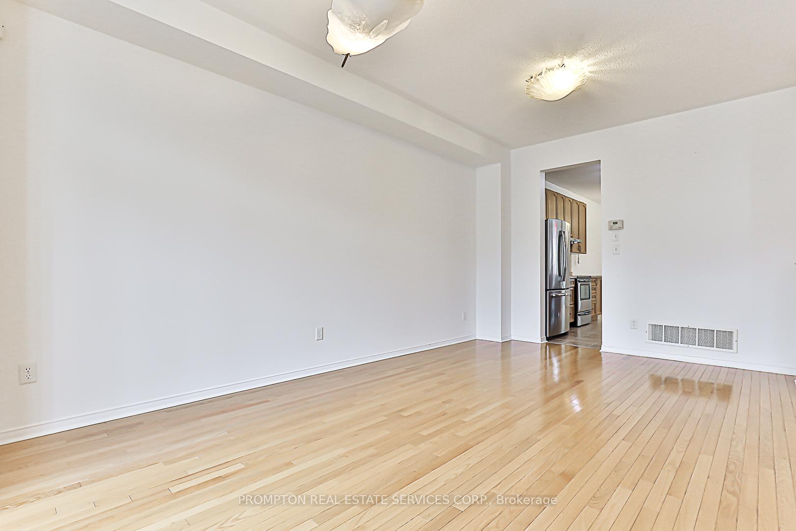 Photo 10 of 41 Limestone Street, Markham, Cornell — HOMEH