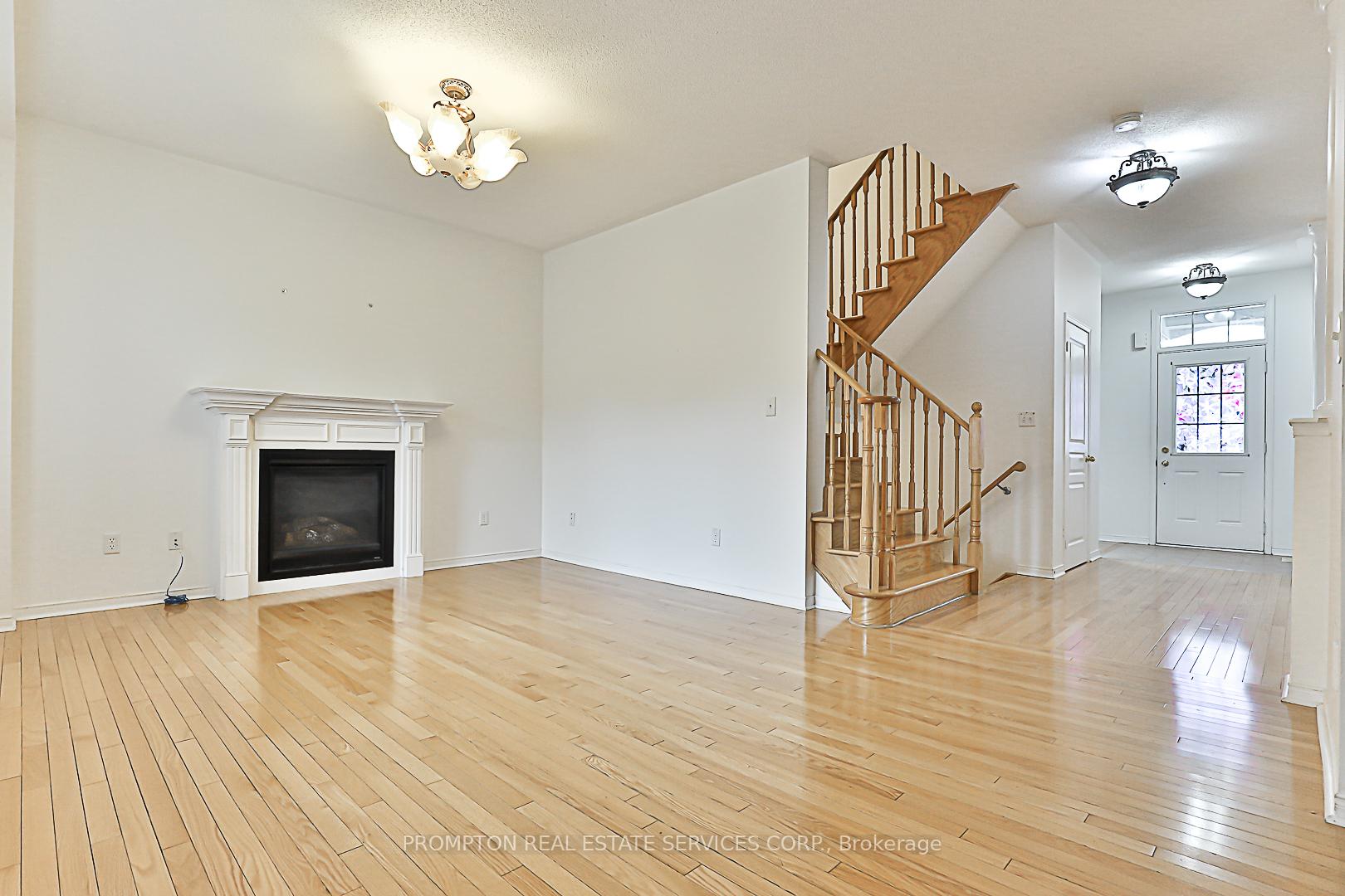 Photo 12 of 41 Limestone Street, Markham, Cornell — HOMEH