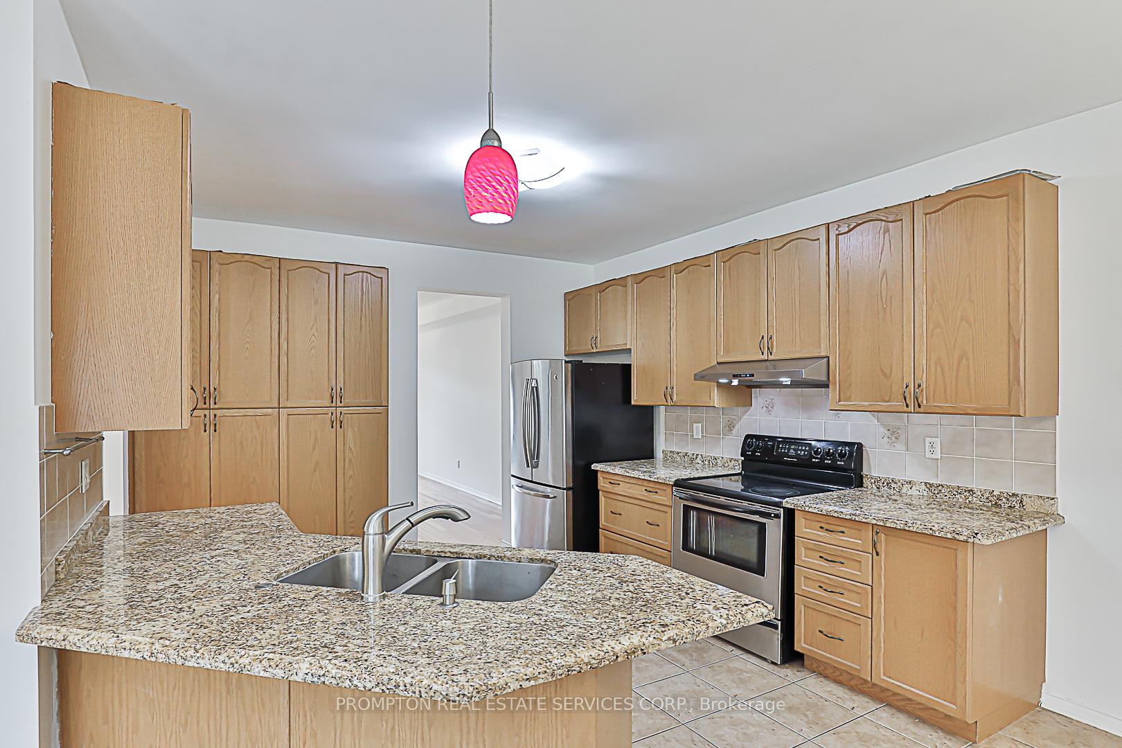 Photo 16 of 41 Limestone Street, Markham, Cornell — HOMEH