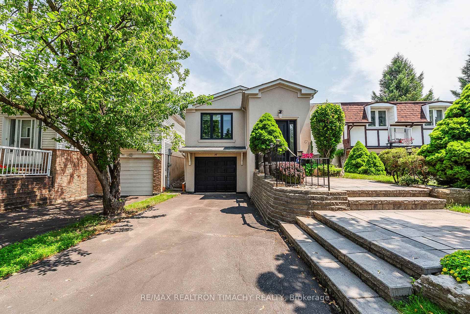 Photo 1 of 35 Donnamora Crescent, Markham, German Mills — HOMEH