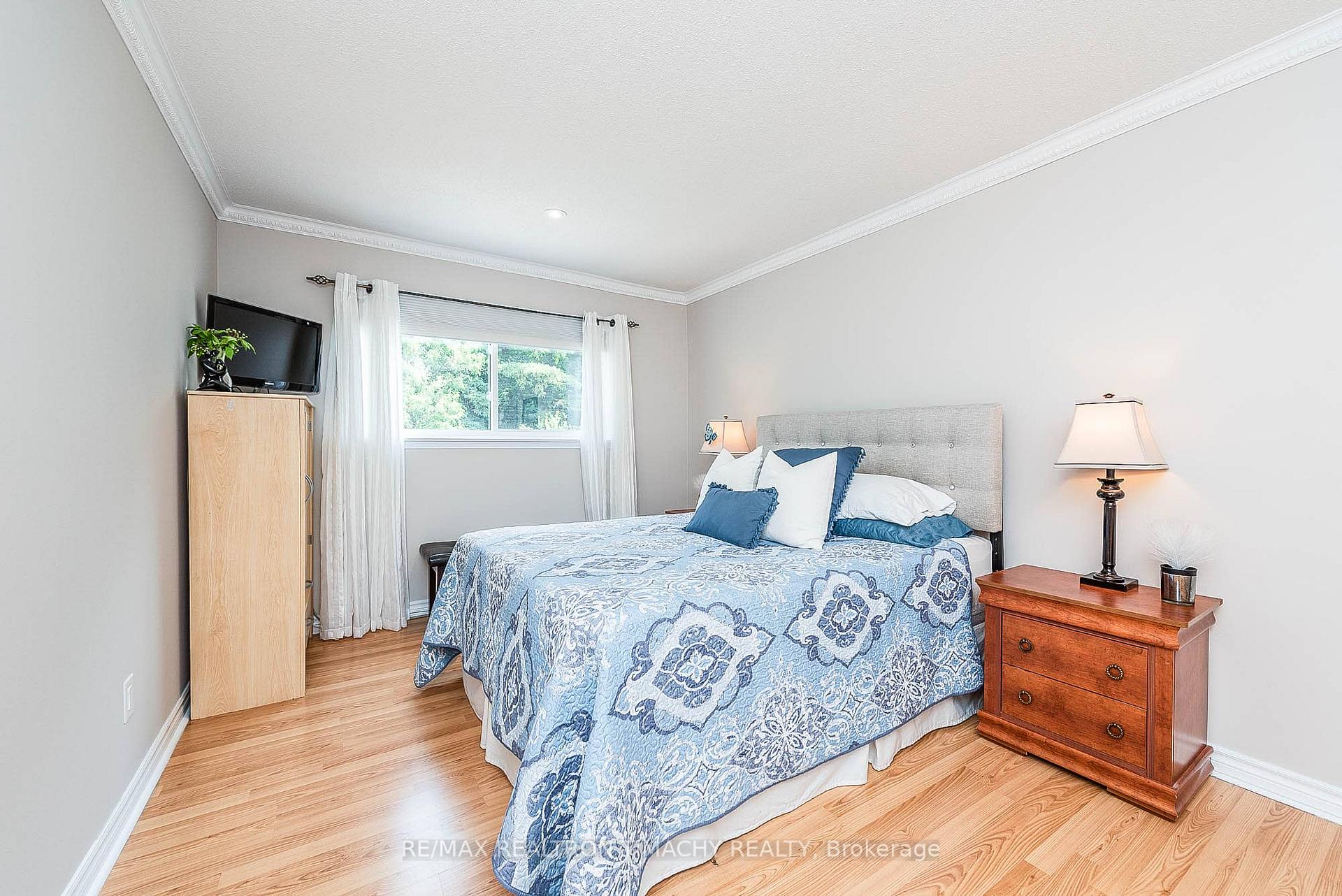 Photo 17 of 35 Donnamora Crescent, Markham, German Mills — HOMEH