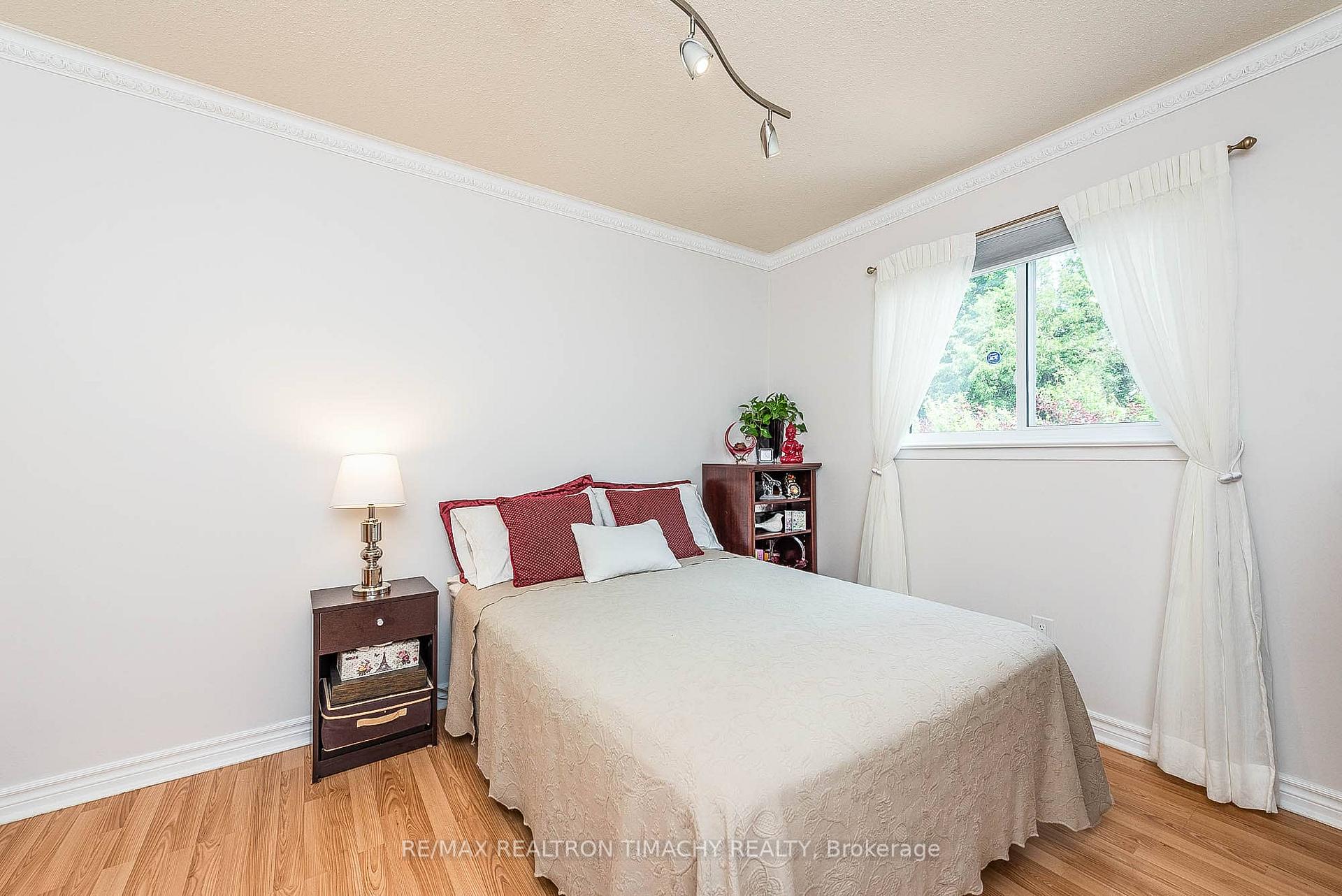 Photo 27 of 35 Donnamora Crescent, Markham, German Mills — HOMEH