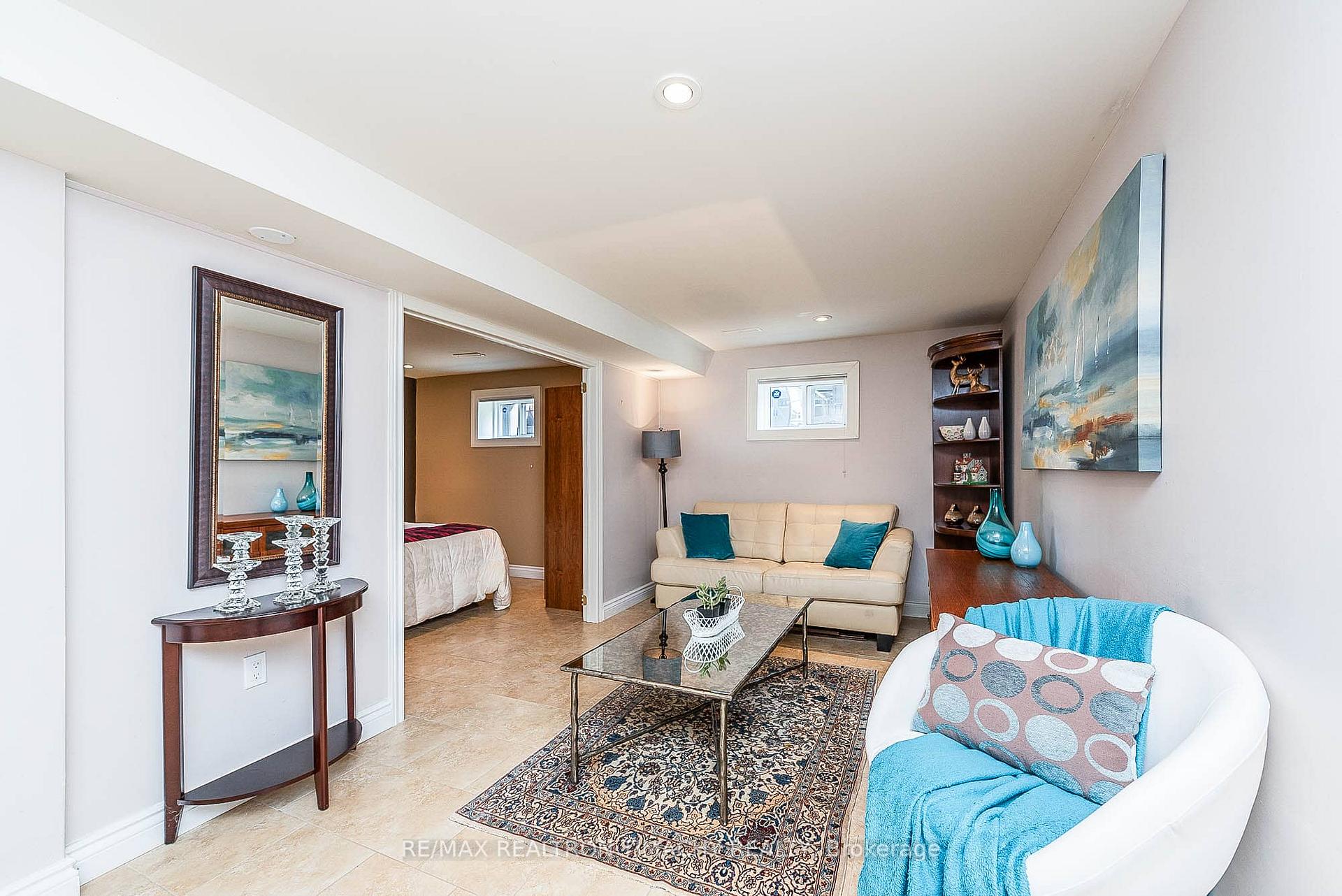 Photo 37 of 35 Donnamora Crescent, Markham, German Mills — HOMEH