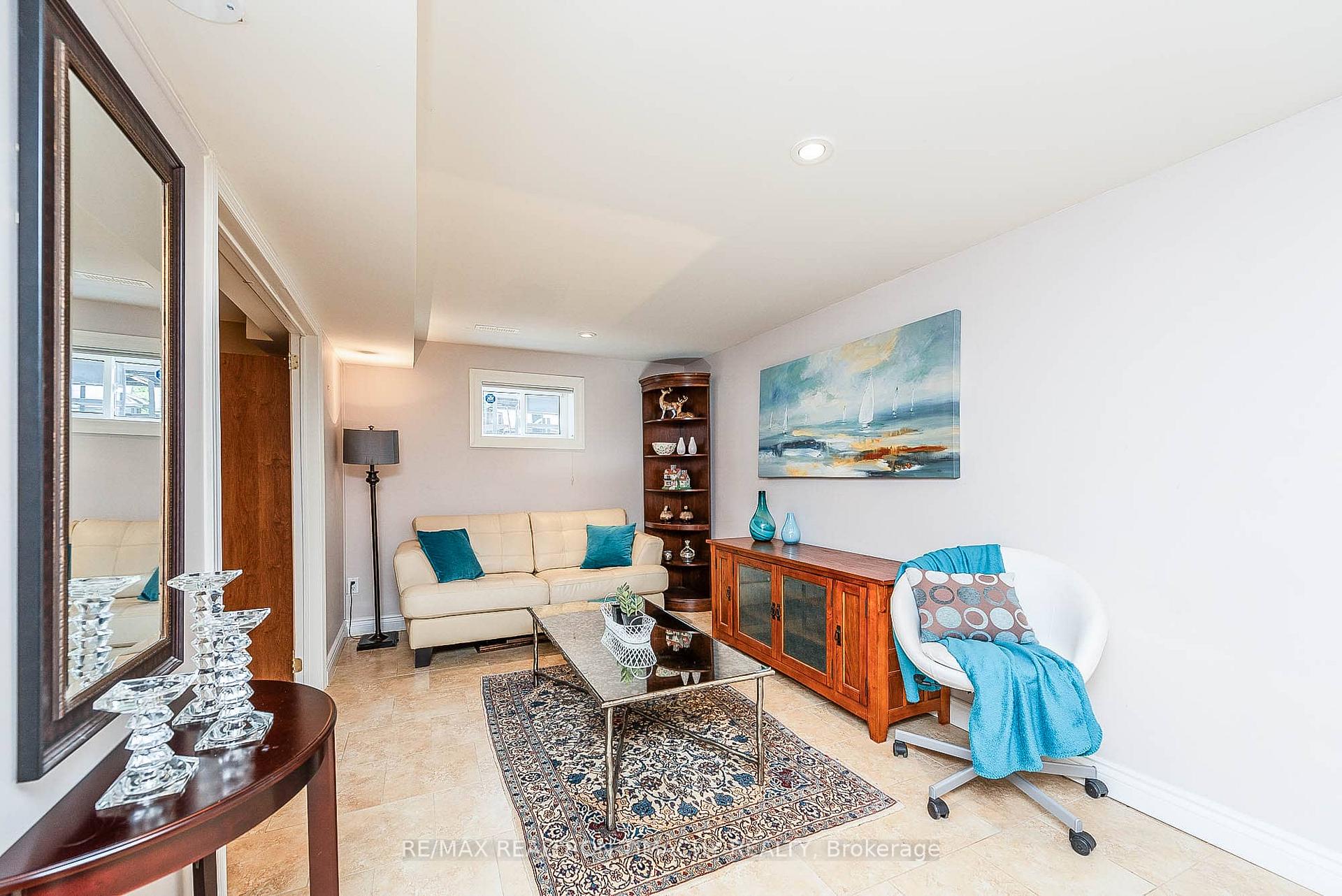 Photo 38 of 35 Donnamora Crescent, Markham, German Mills — HOMEH